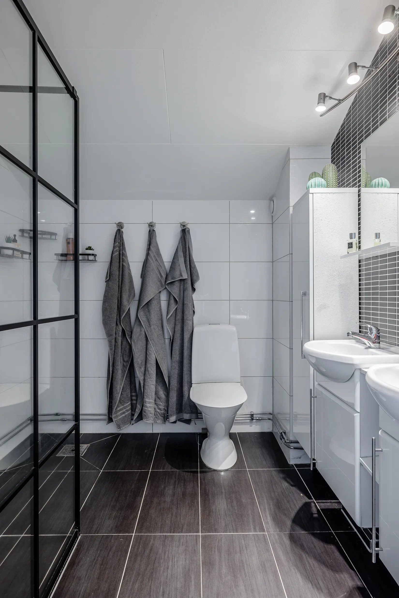 Bostadsrätt, Radhus, GRÖNLUNDSVÄGEN 3, Kårsta, Vallentuna