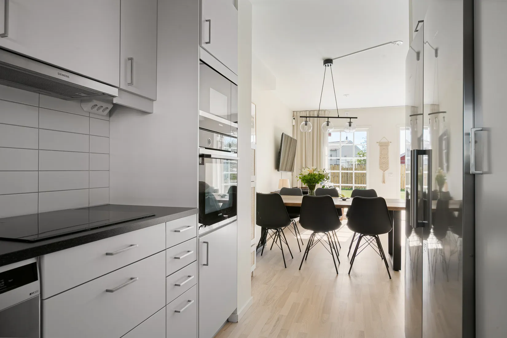 Radhus, Laduvallsvägen 3A, Säljan, Sandviken
