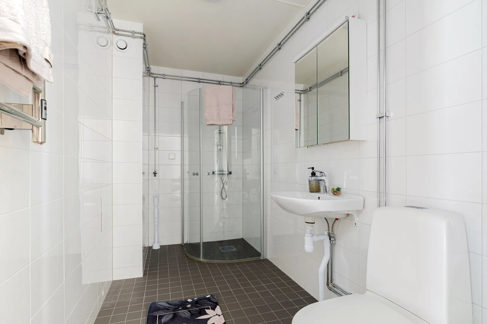 Bostadsrätt, Vallavägen 177, Hiss!, Haninge