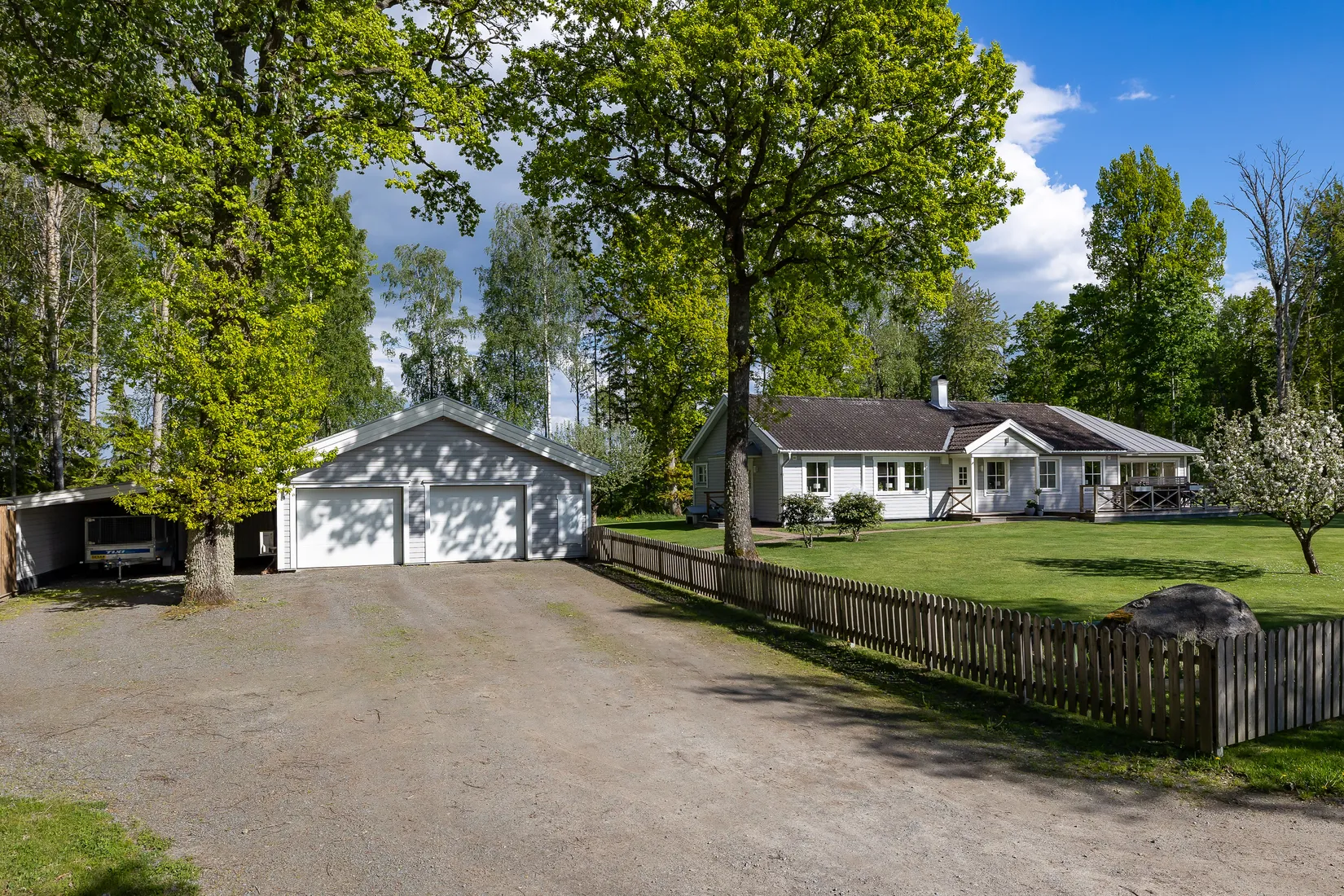Villa, Edsberg Larsgården, Edsberg, Lekeberg