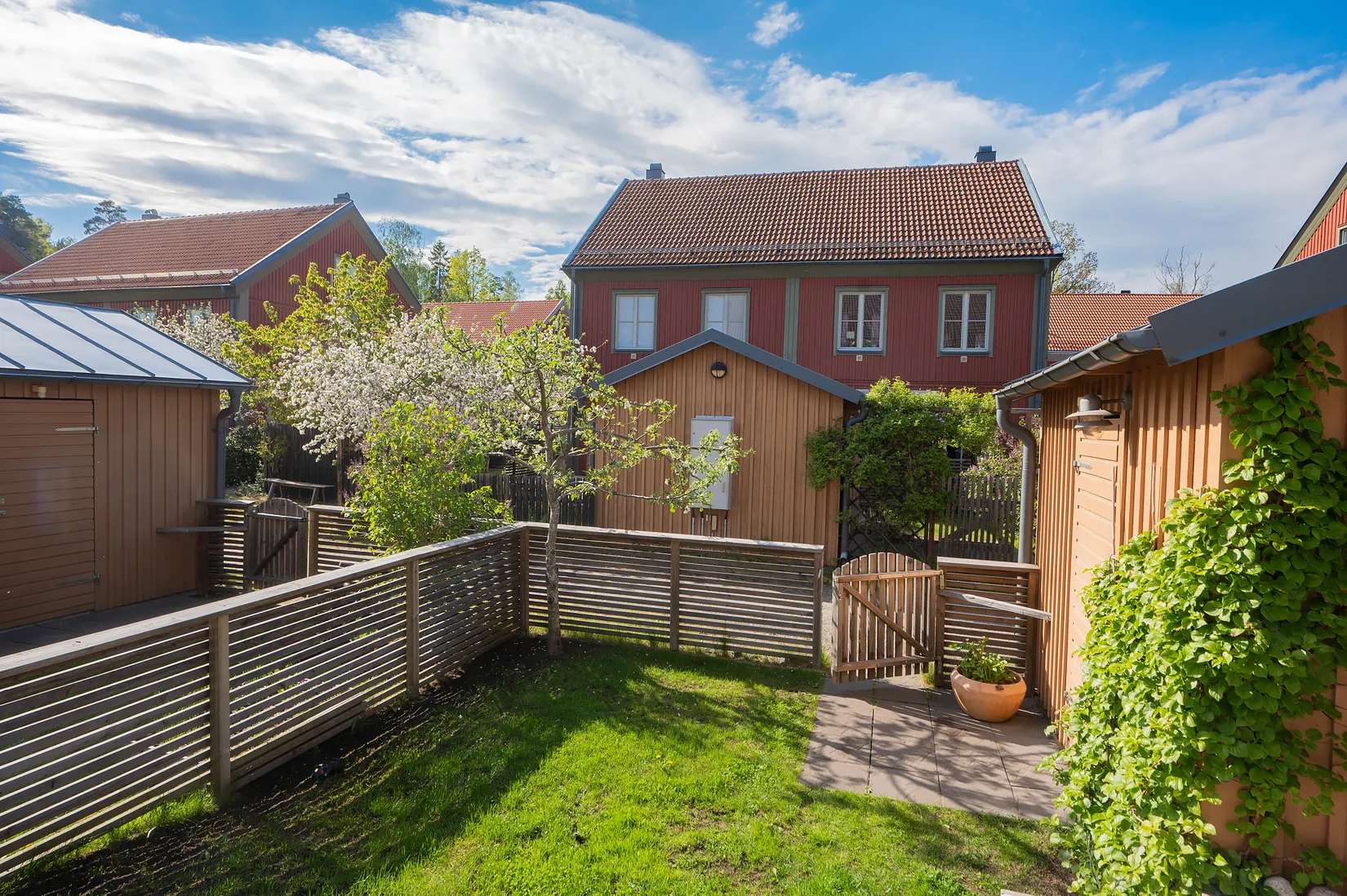 Radhus, Katrinebergsvägen 100C, Botkyrka