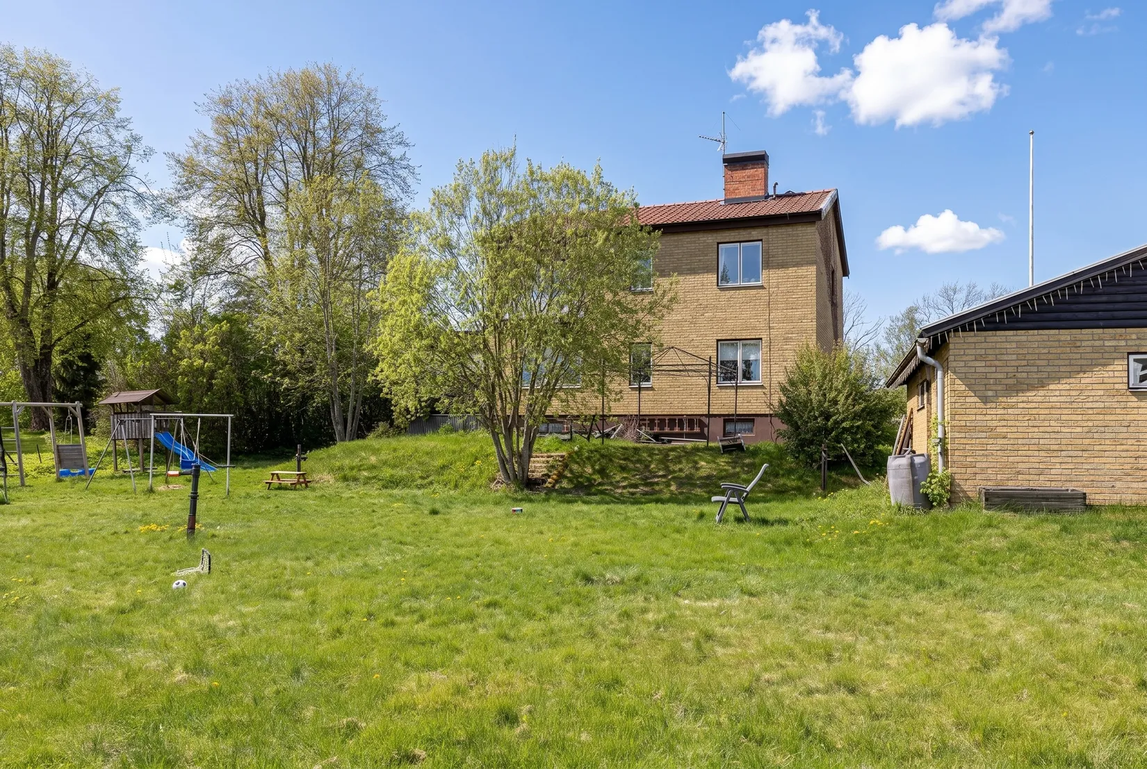 Villa, Strömvägen 19, Kolsva, Köping