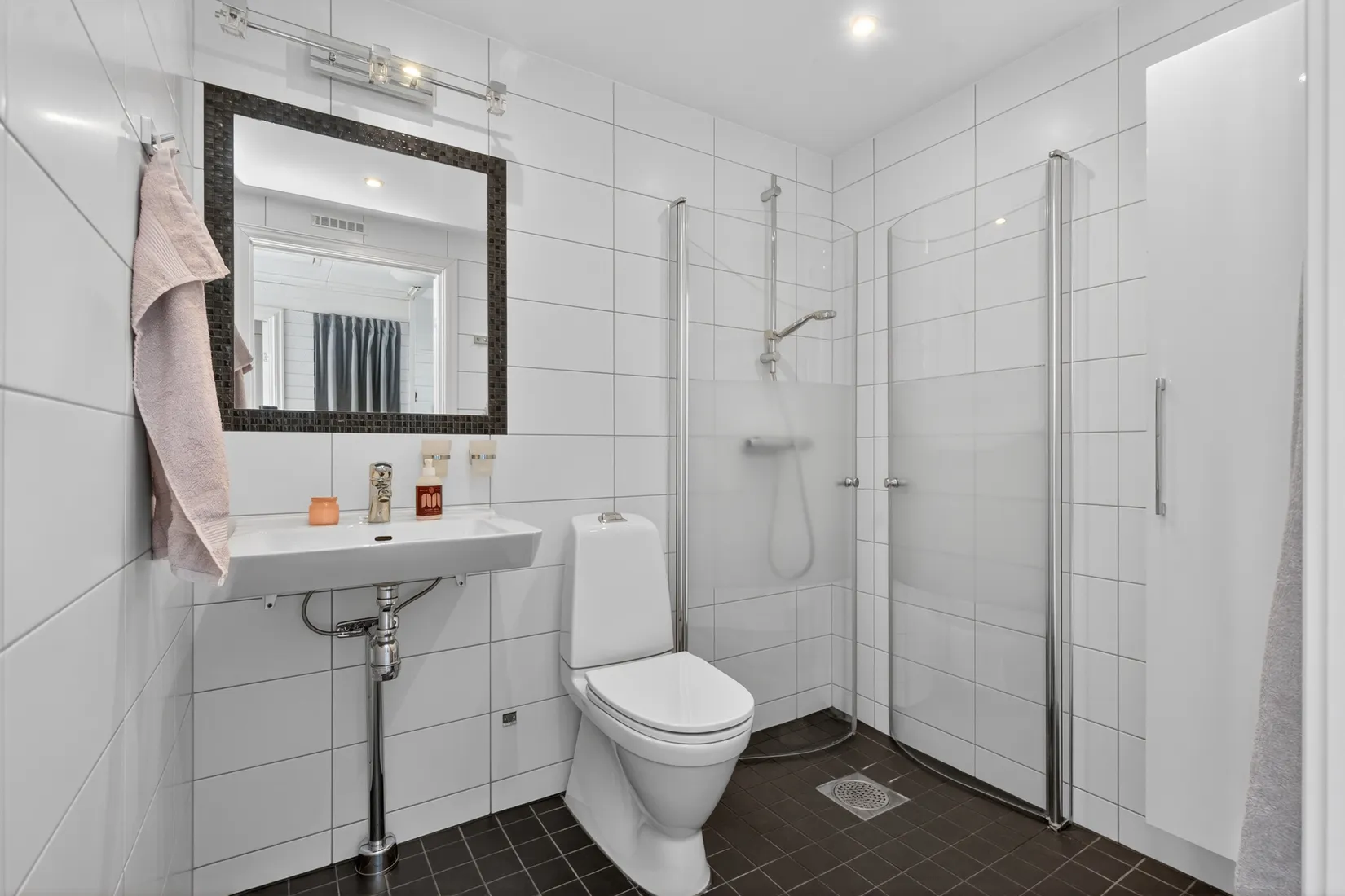 Bostadsrätt, Radhus, Kvarnkärrsvägen 5, Margretelund, Österåker