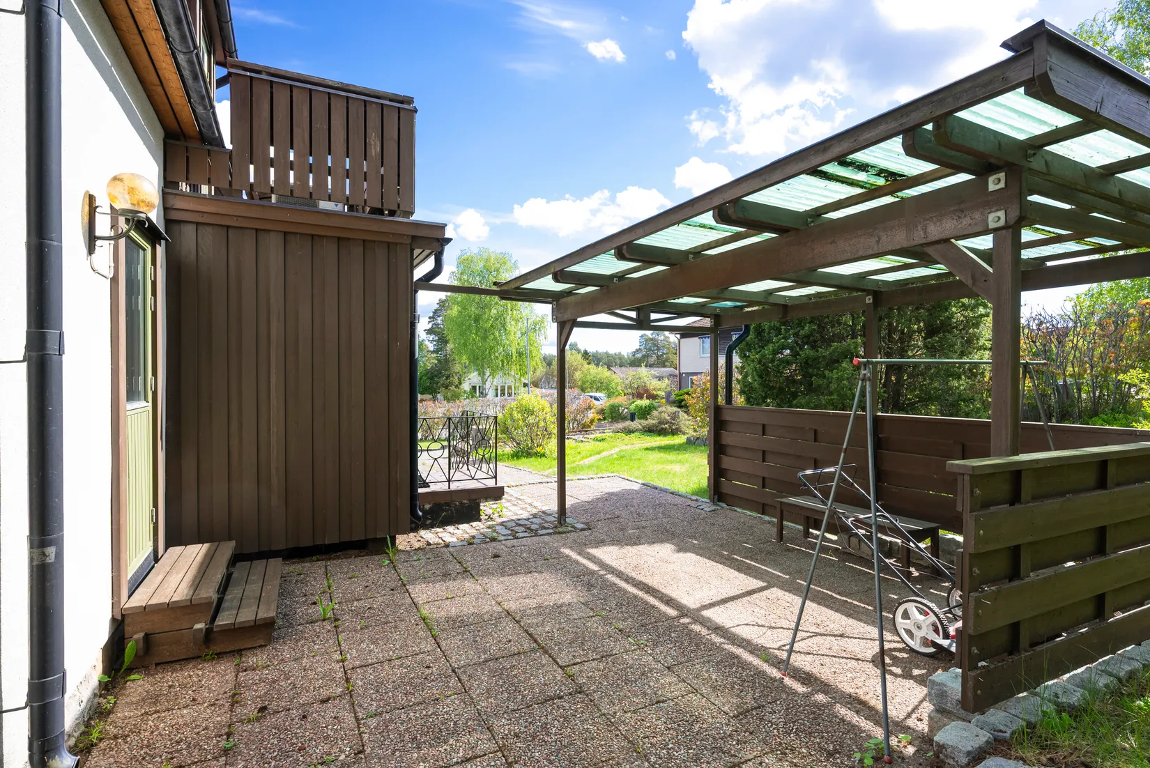Villa, Fallskärmsvägen 12, Barkarby, Järfälla