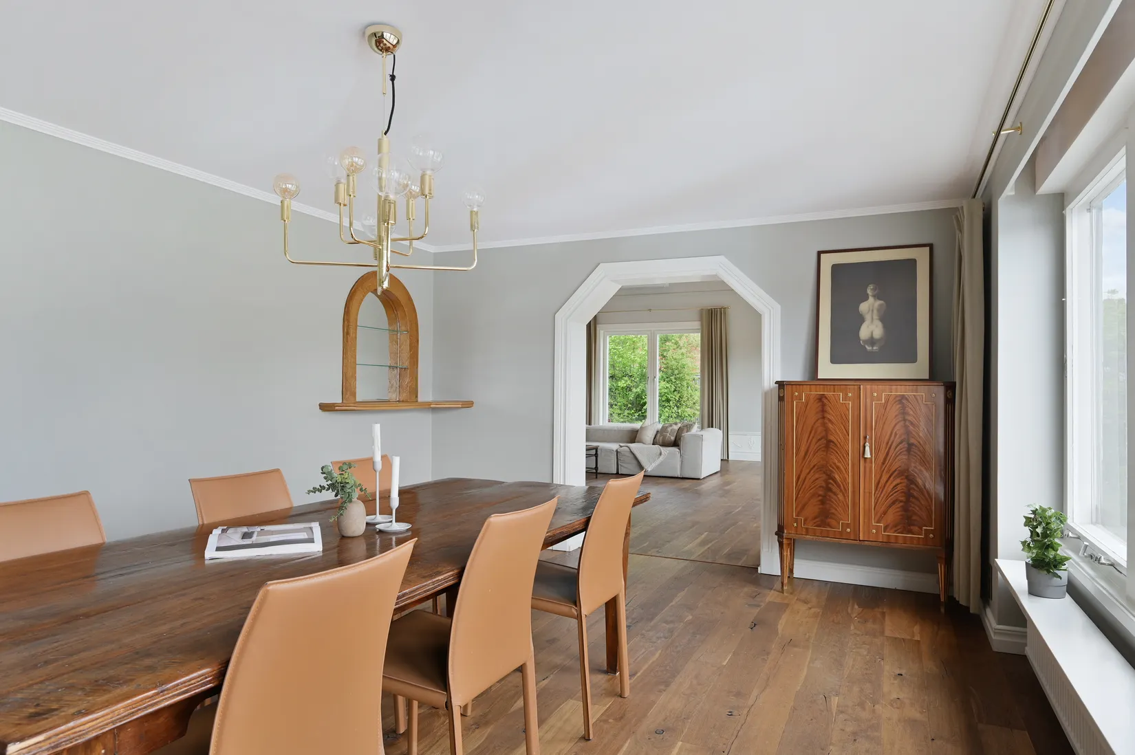 Villa, Almarevägen 15, Stäket, Järfälla