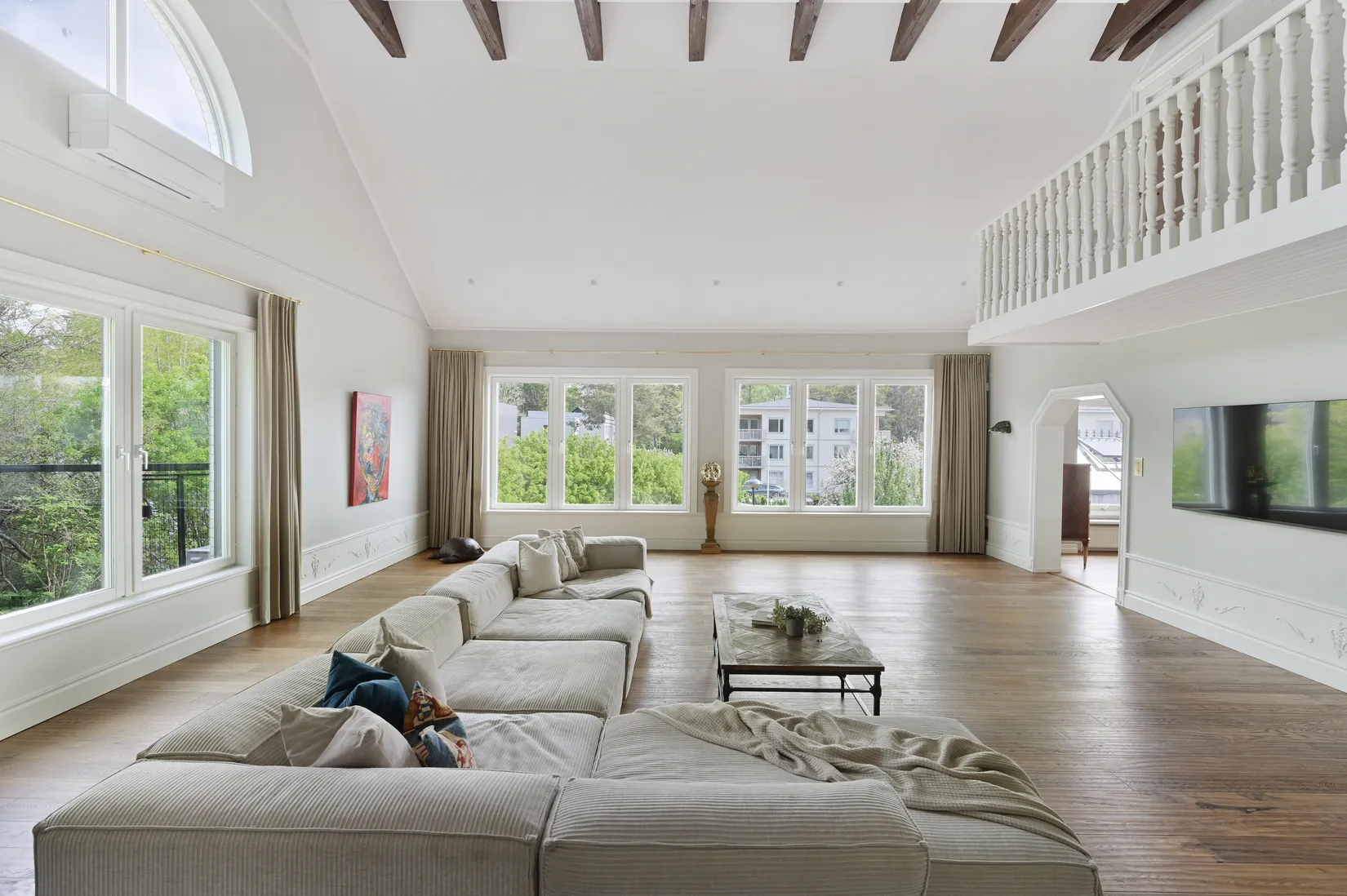 Villa, Almarevägen 15, Stäket, Järfälla