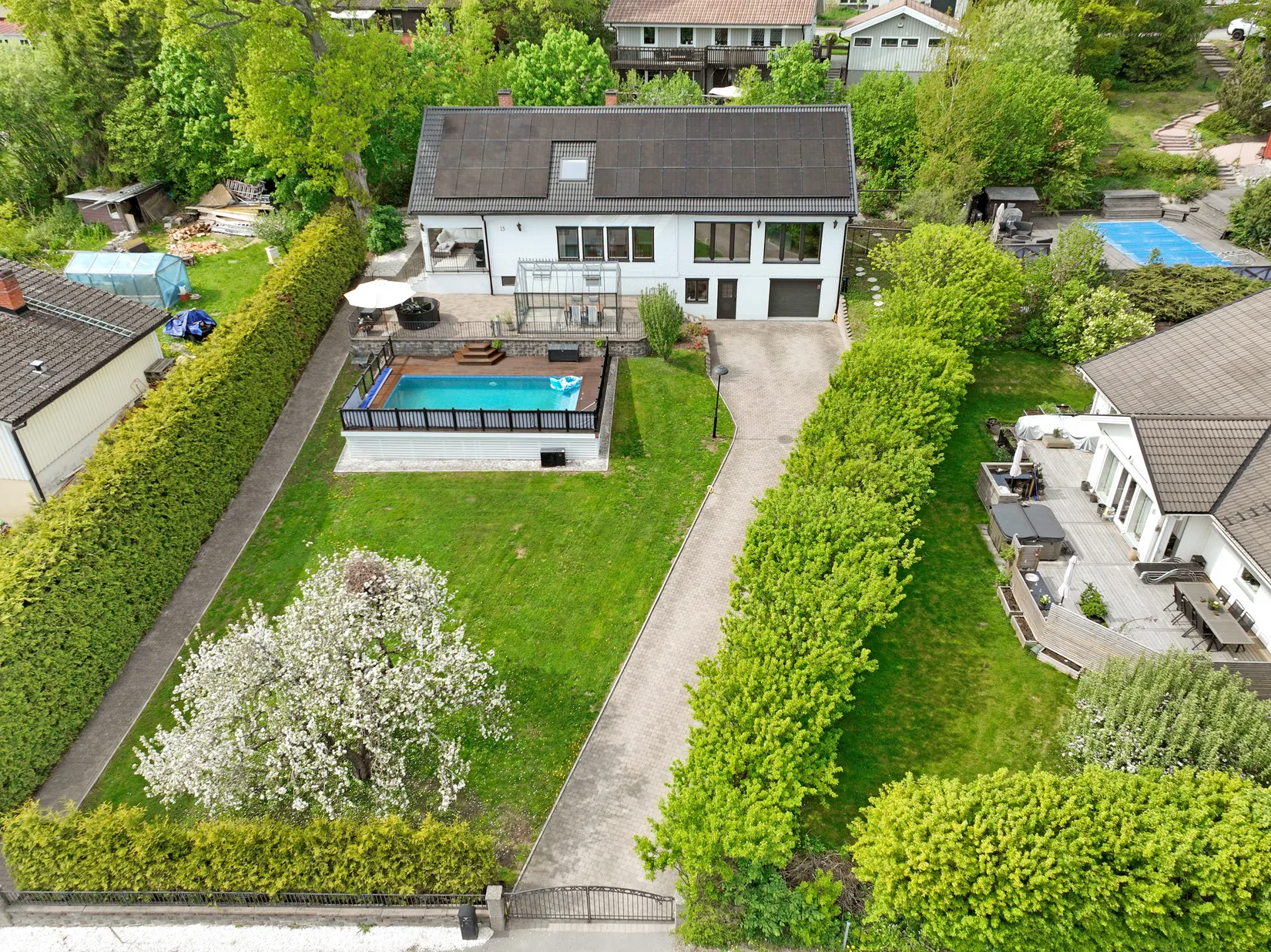 Villa, Almarevägen 15, Stäket, Järfälla