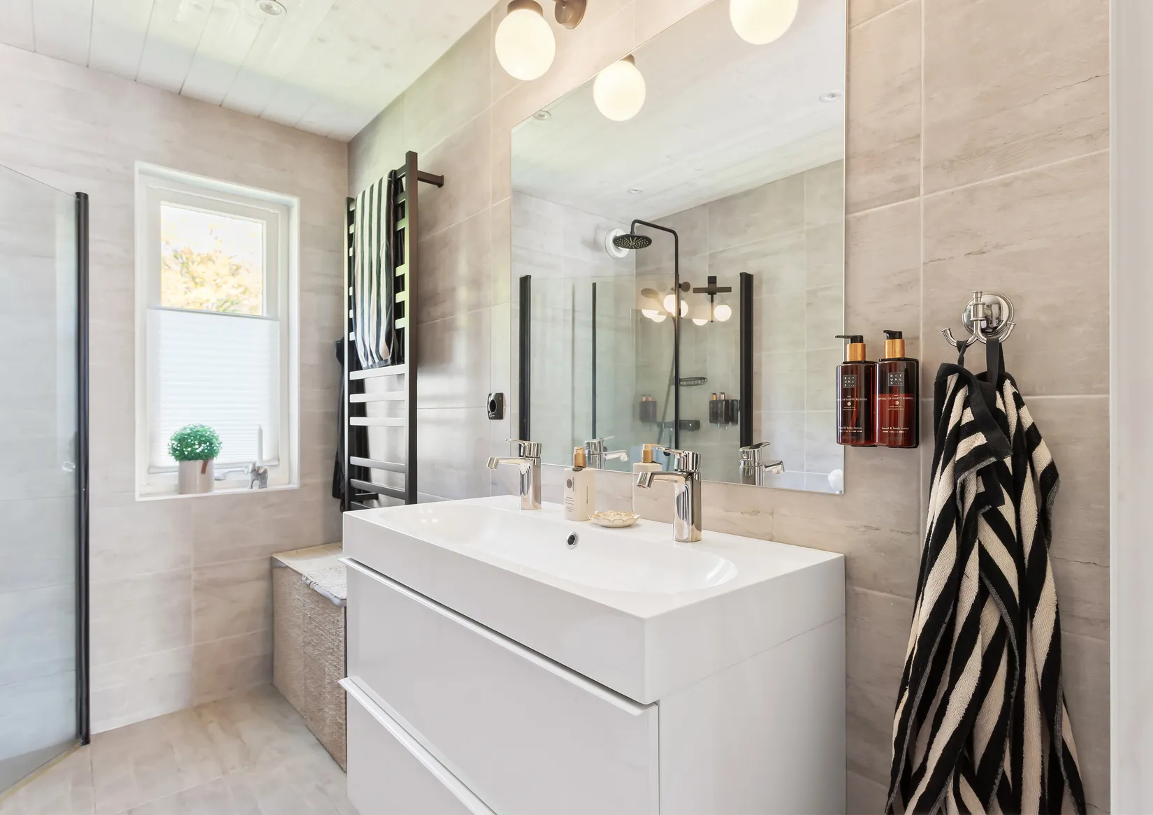 Villa, Schönströms väg 2, Gyllebo, Simrishamn