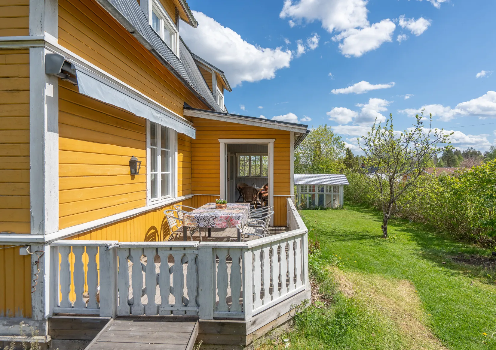 Villa, Åkaregatan 6, Sandviken