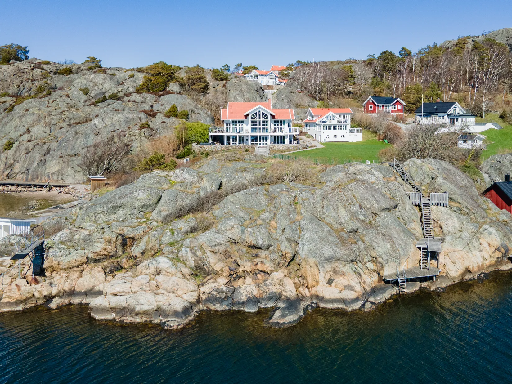 Villa, Björbergshalsen 6 & 8, Nösund, Orust