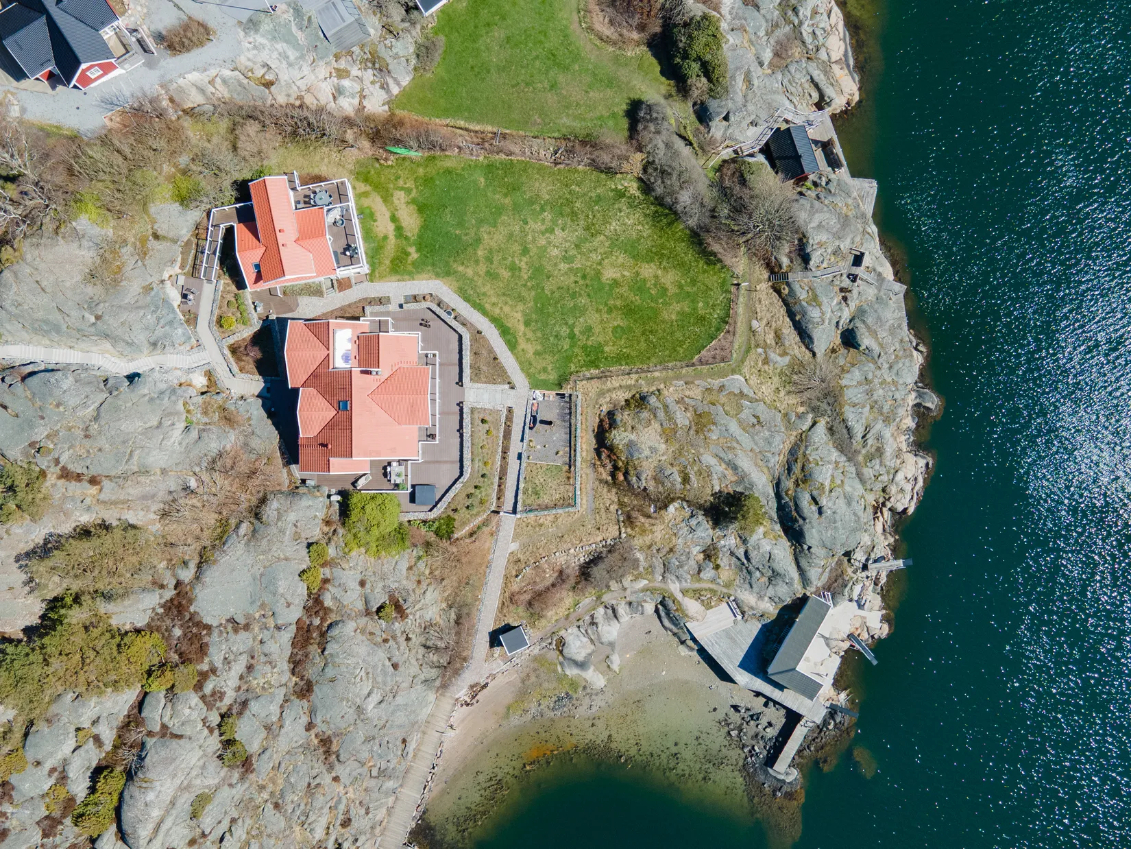 Villa, Björbergshalsen 6 & 8, Nösund, Orust