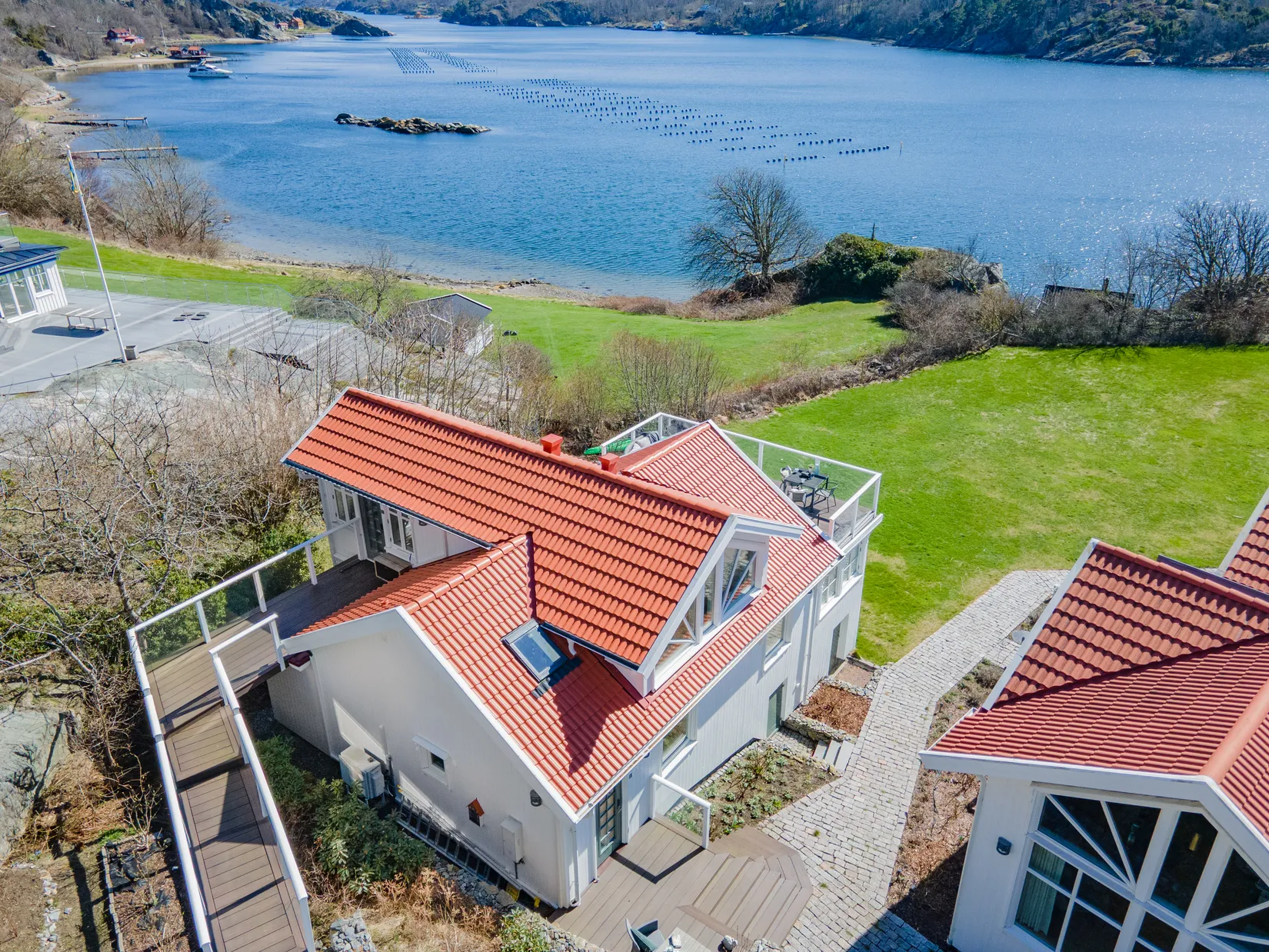 Villa, Björbergshalsen 6 & 8, Nösund, Orust