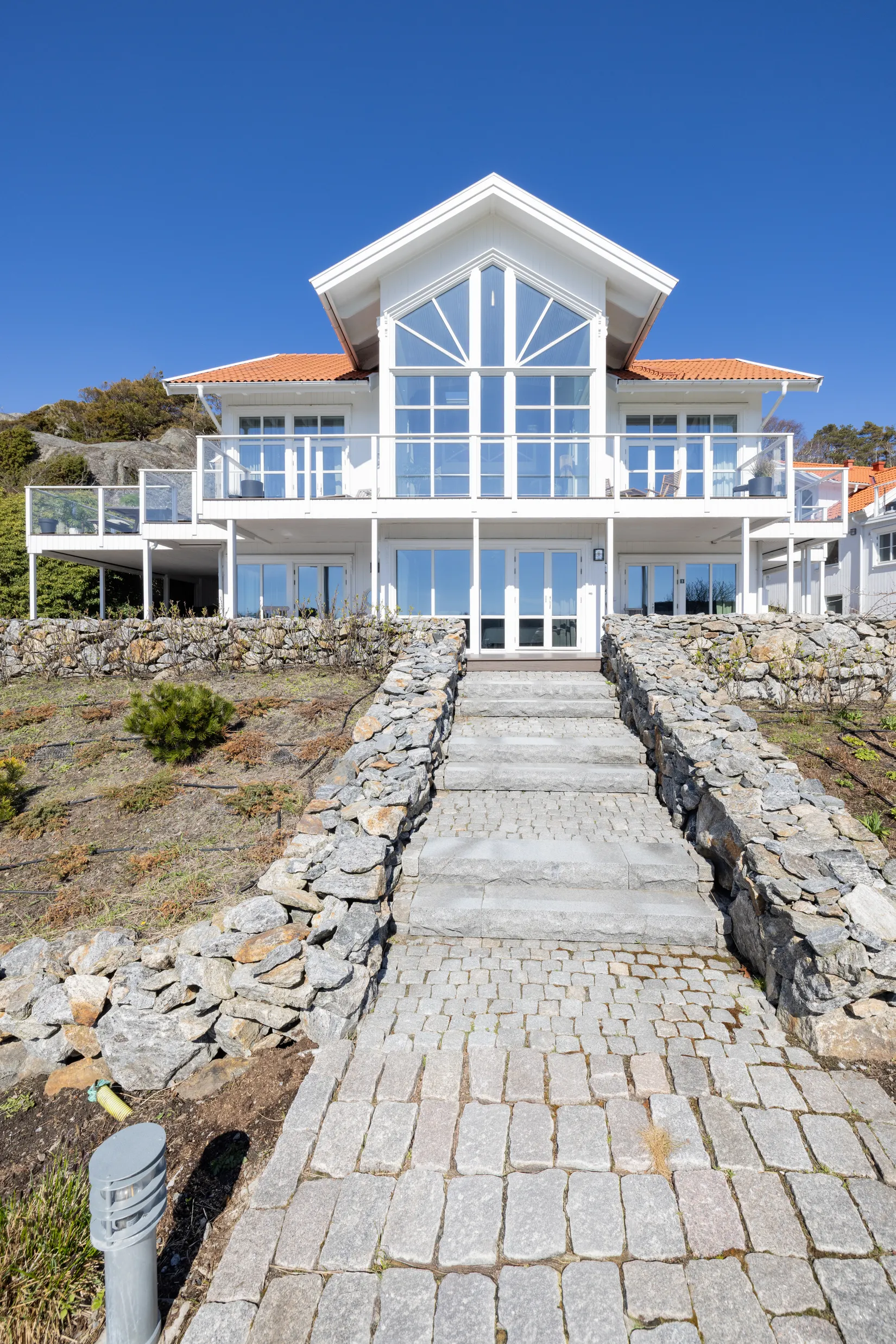 Villa, Björbergshalsen 6 & 8, Nösund, Orust