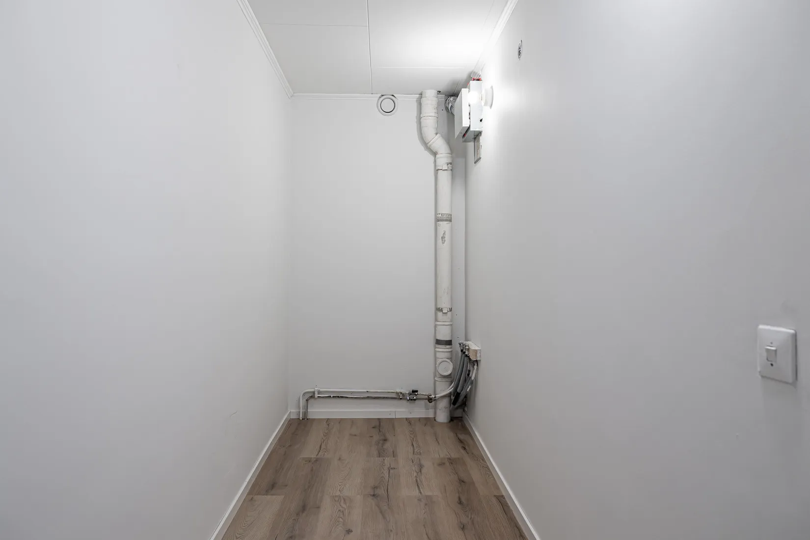 Villa, Radhus, Plåtverksgatan 81, Bäckby, Västerås