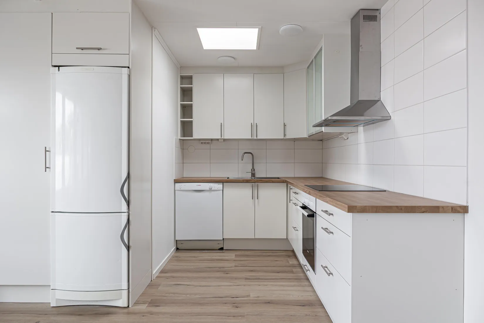 Villa, Radhus, Plåtverksgatan 81, Bäckby, Västerås