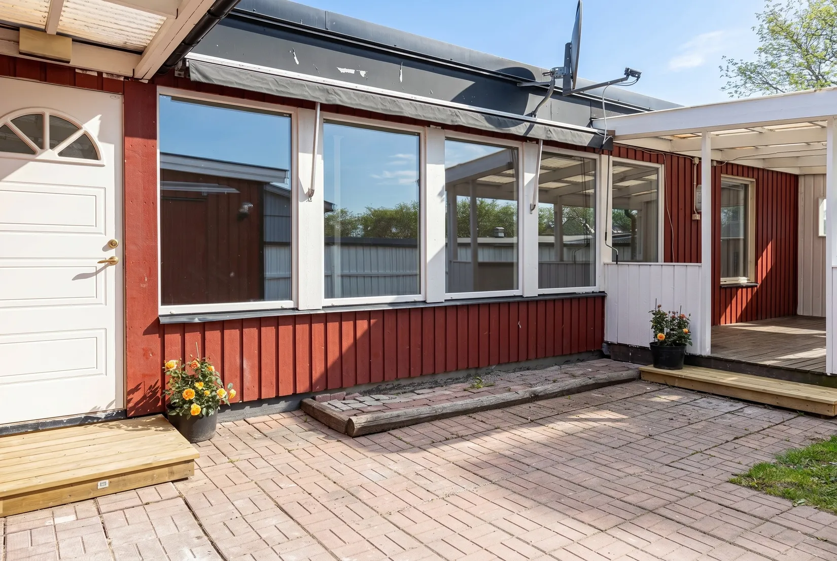 Villa, Radhus, Plåtverksgatan 81, Bäckby, Västerås