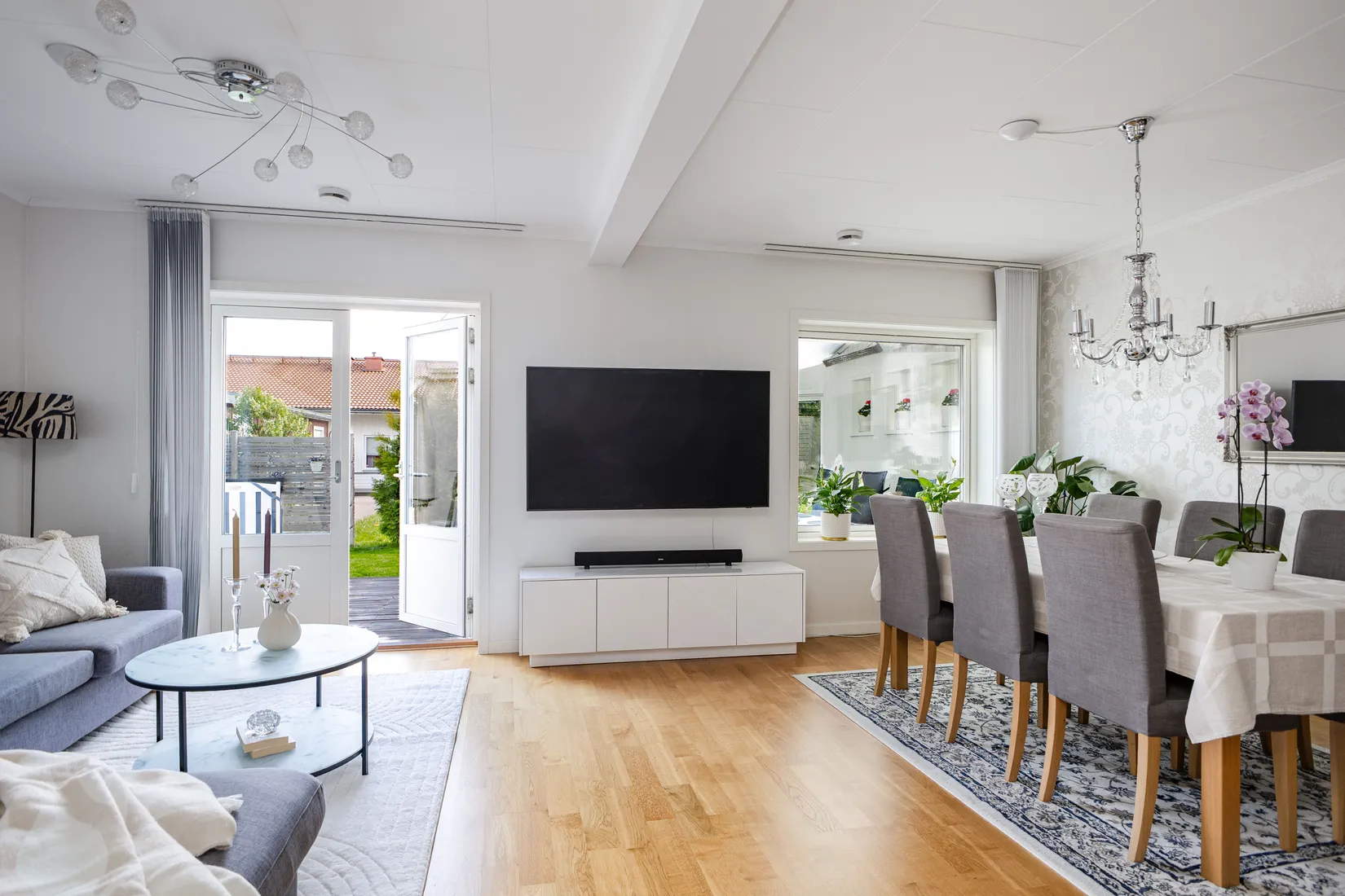 Villa, Radhus, Kasselgatan 11, Lillhamra, Västerås