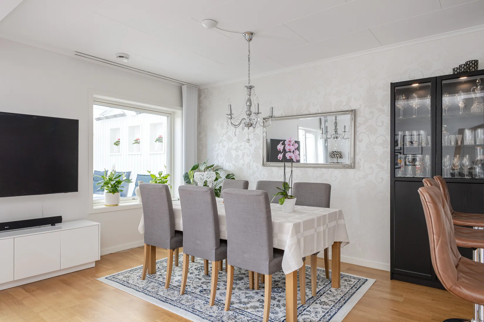 Villa, Radhus, Kasselgatan 11, Lillhamra, Västerås