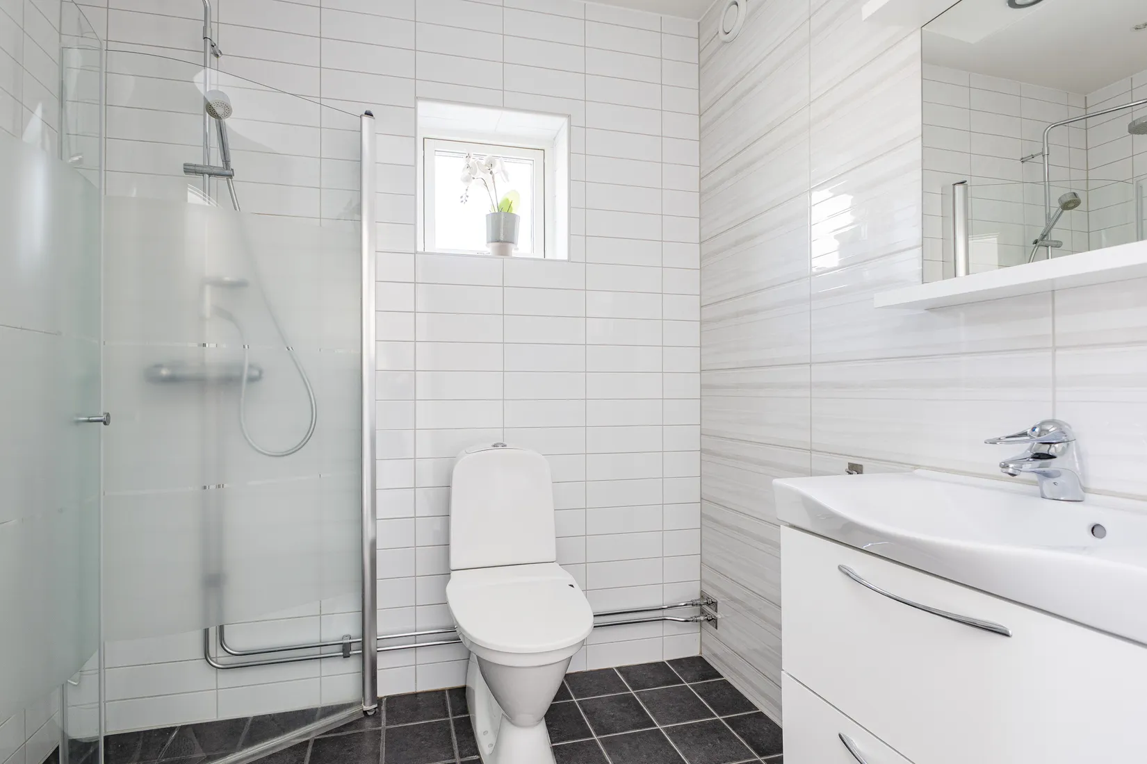 Villa, Radhus, Kasselgatan 11, Lillhamra, Västerås