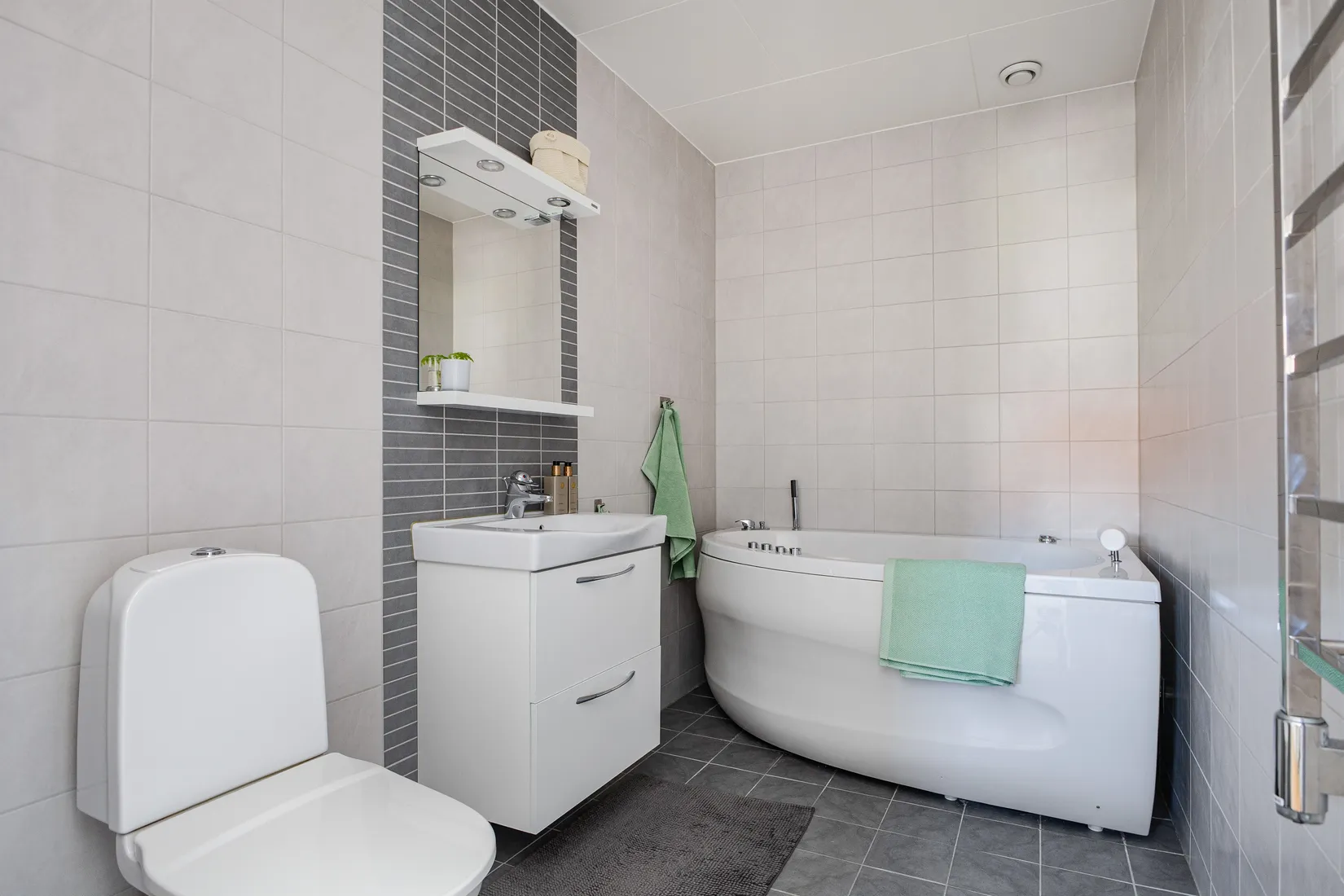 Villa, Radhus, Kasselgatan 11, Lillhamra, Västerås