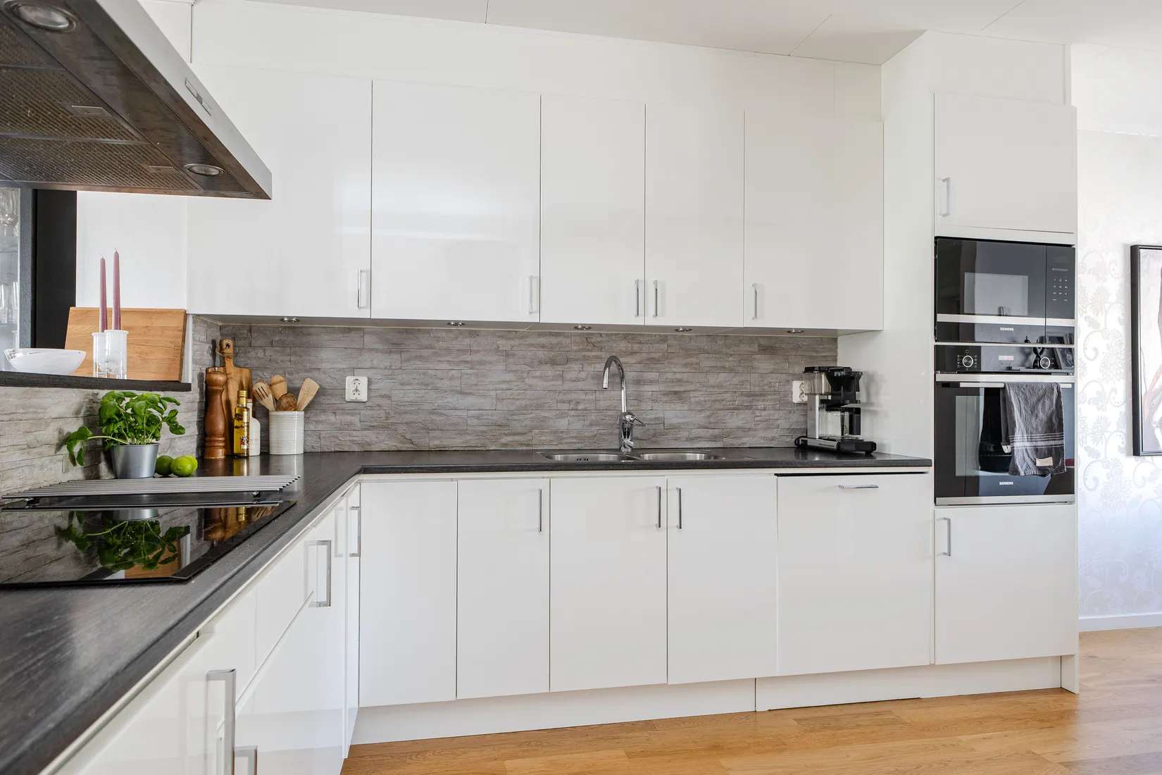 Villa, Radhus, Kasselgatan 11, Lillhamra, Västerås