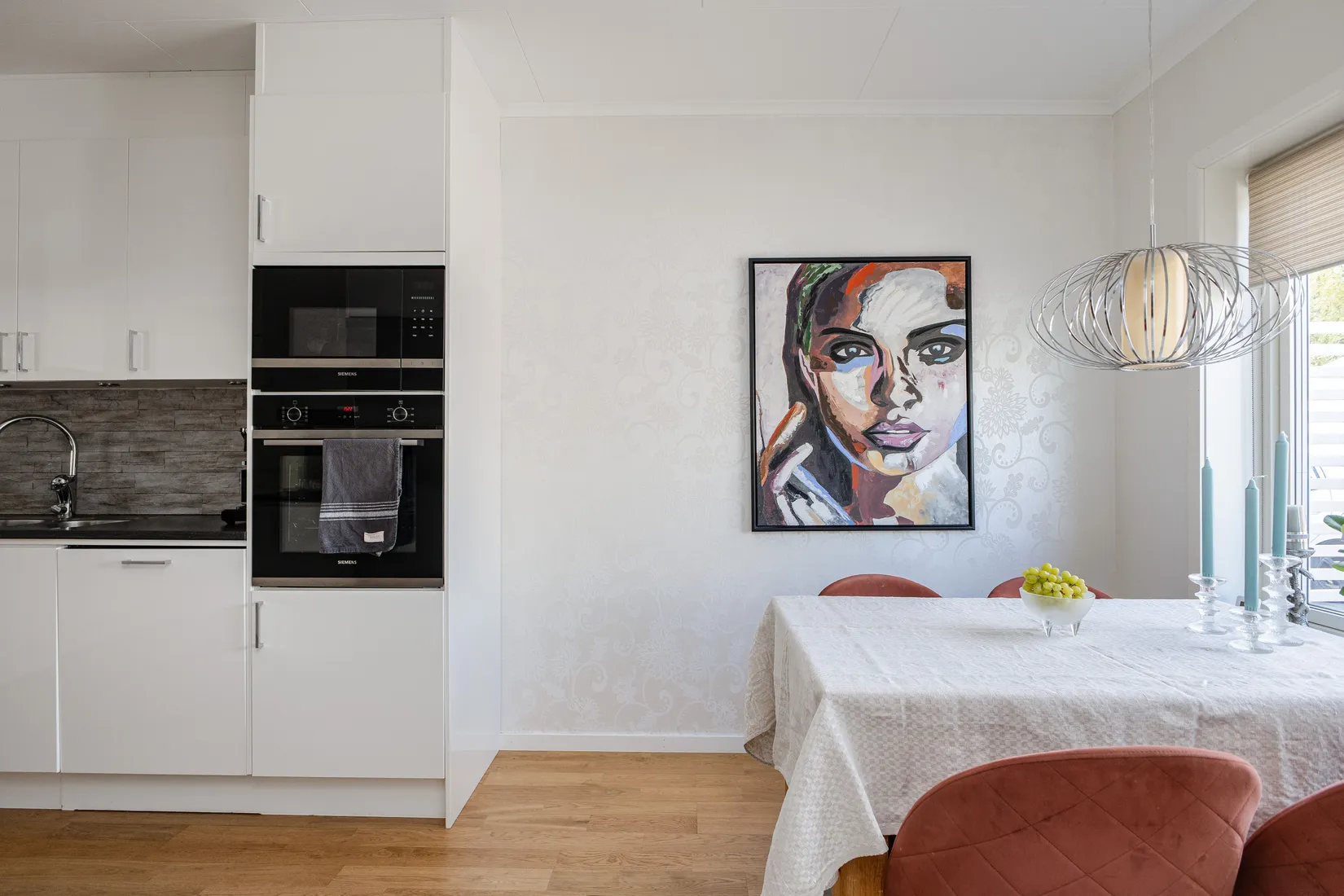 Villa, Radhus, Kasselgatan 11, Lillhamra, Västerås