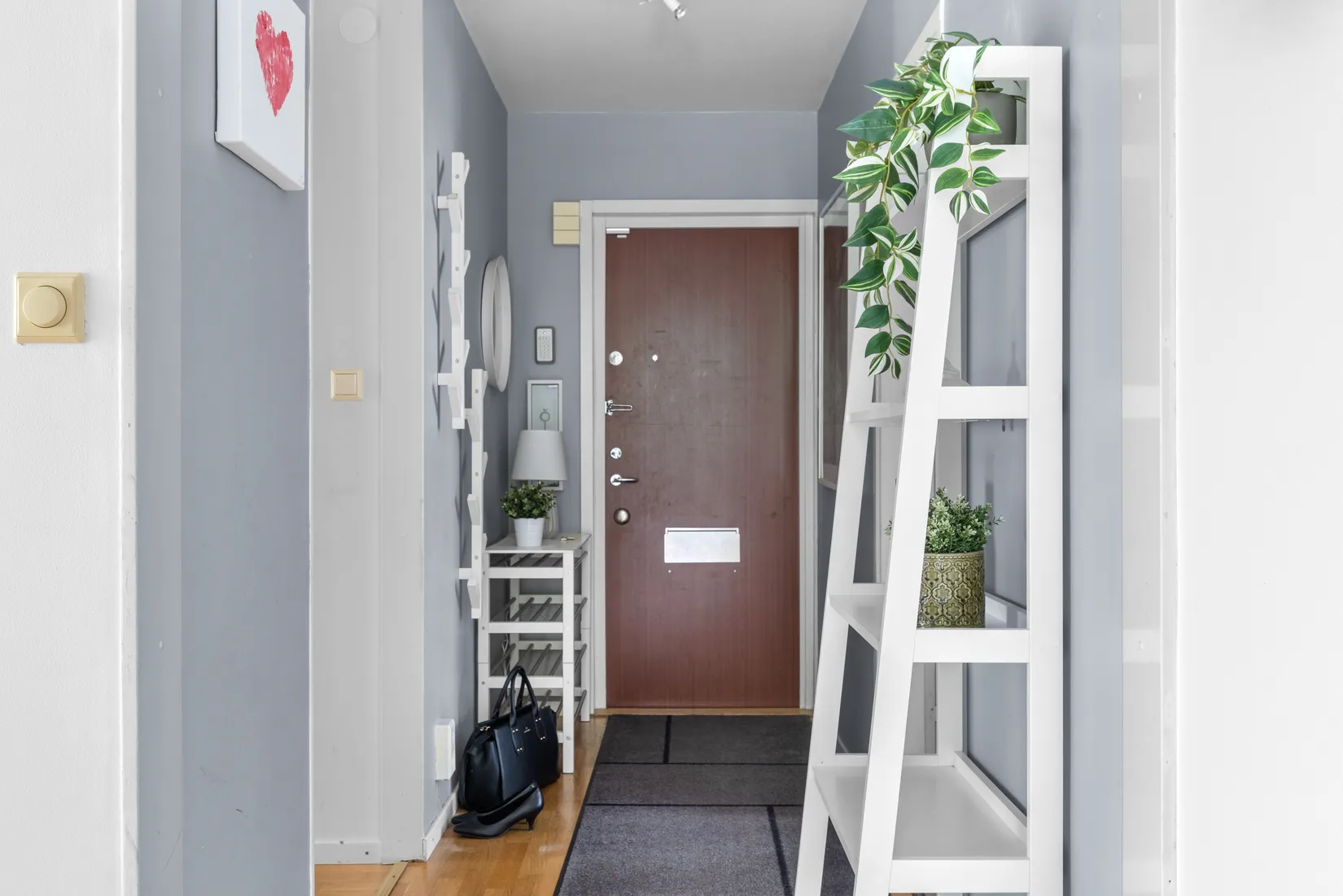 Bostadsrätt, Njupkärrsvägen 82, Tyresö Centrum, Tyresö