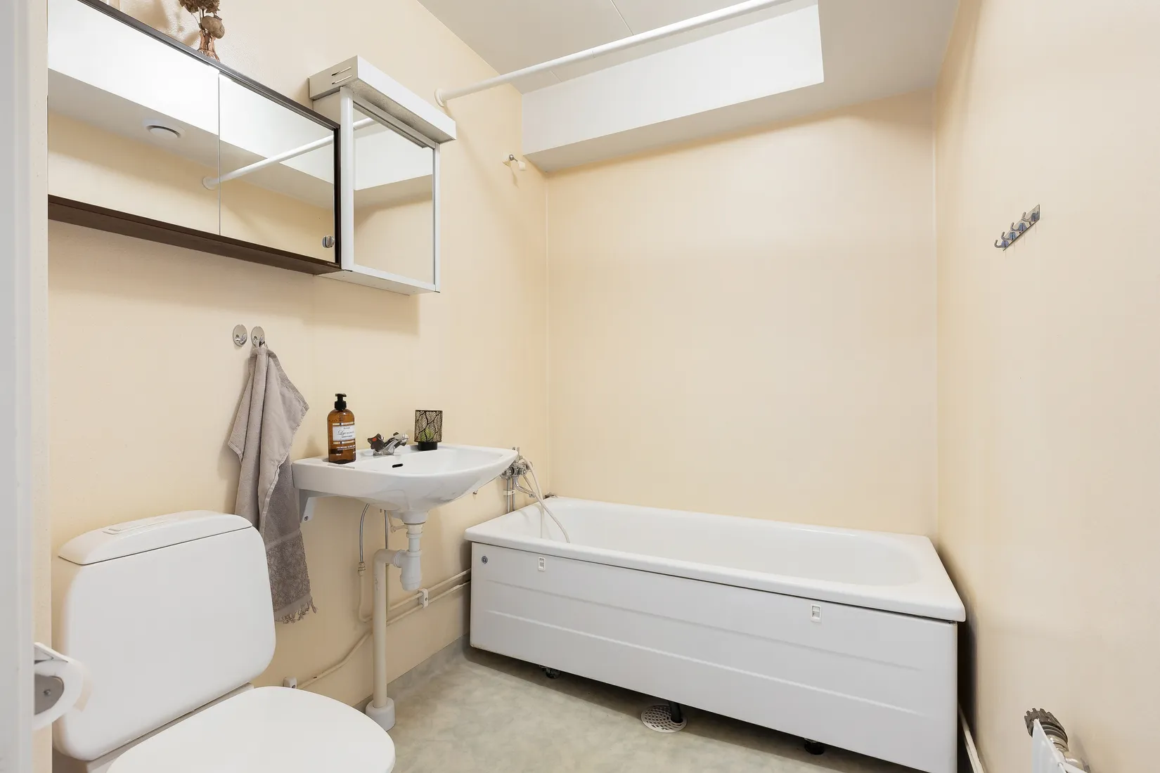 Bostadsrätt, Radhus, Ulrika Jansdotters väg 10, Färingsö, Ekerö