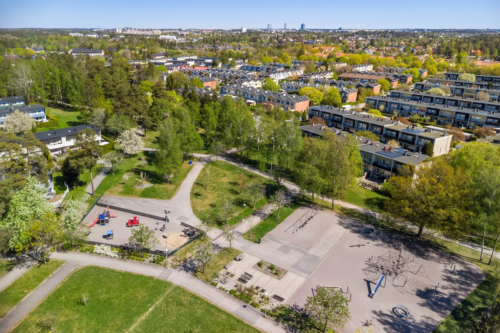 Villa, Radhus, Kärrgränd 158, Kälvesta, Stockholm