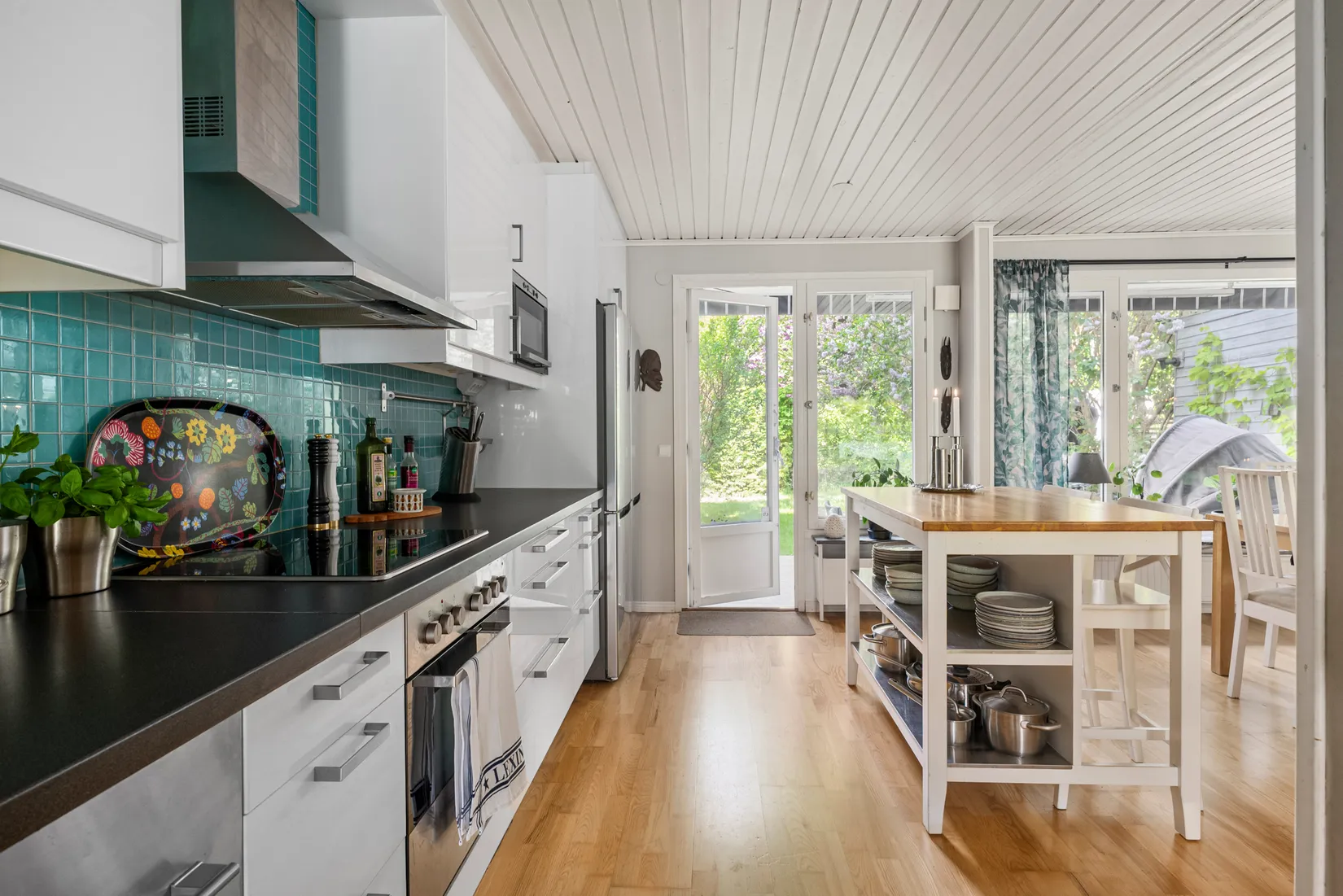 Villa, Radhus, Kärrgränd 158, Kälvesta, Stockholm