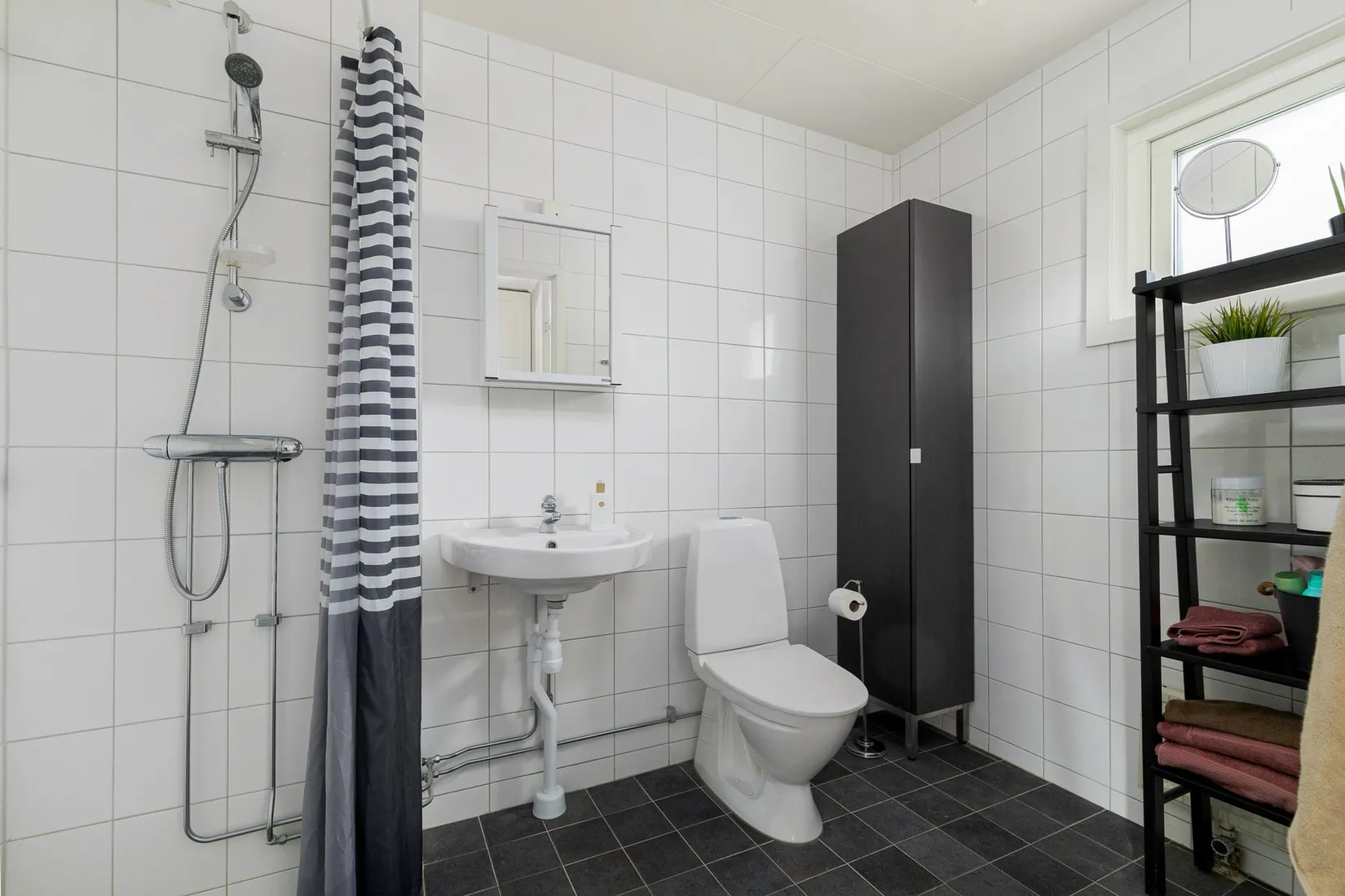 Villa, Radhus, Järnåldersringen 440, Norra Söderby, Haninge