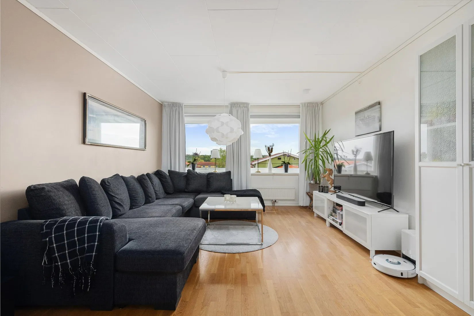Villa, Radhus, Järnåldersringen 440, Norra Söderby, Haninge