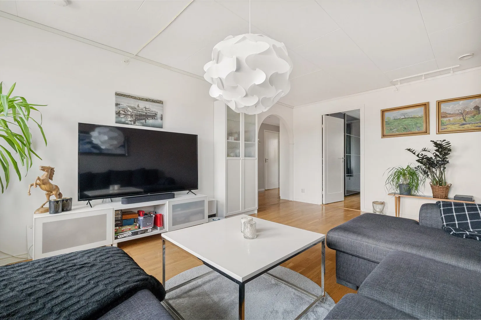 Radhus, Järnåldersringen 440, Norra Söderby, Haninge