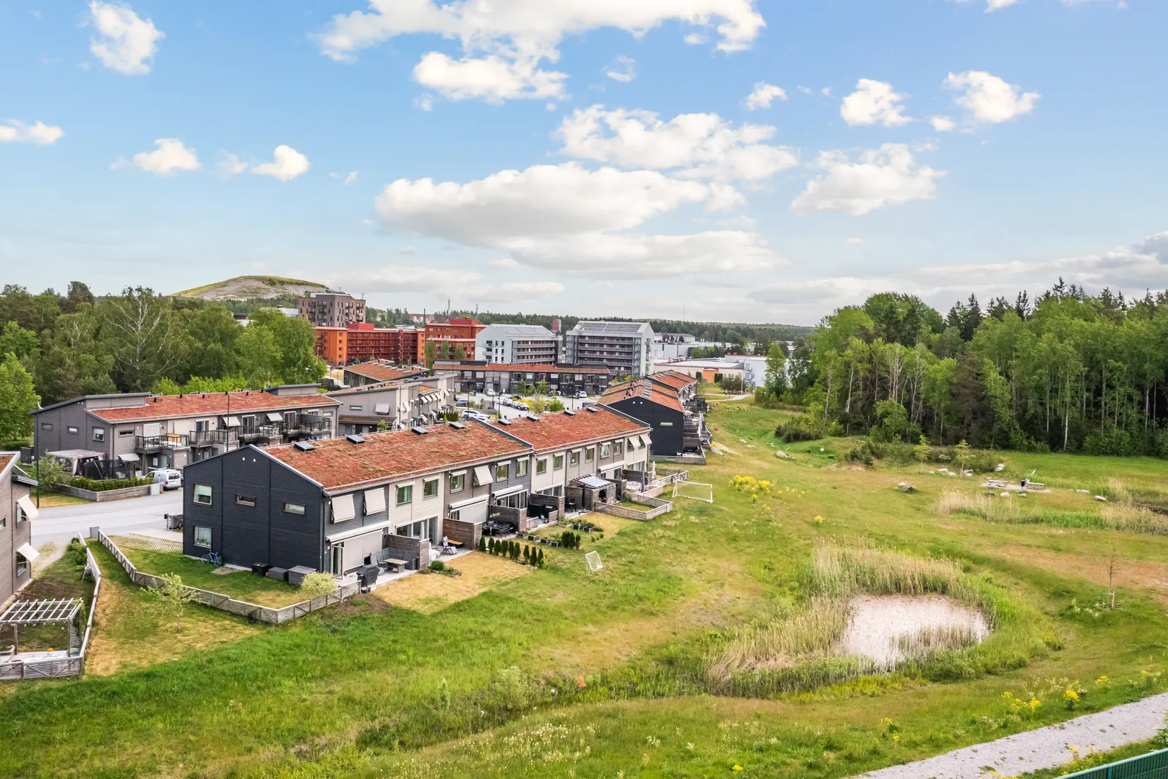 Bostadsrätt, Radhus, ARNINGETORPSVÄGEN 62, Hägerneholm, Täby