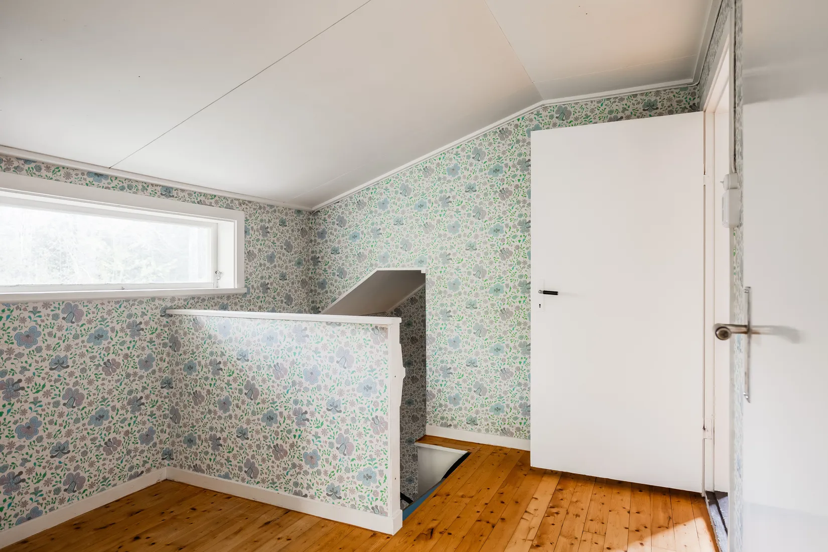 Villa, Tåtorp Pälsa-Karla 51, Töreboda