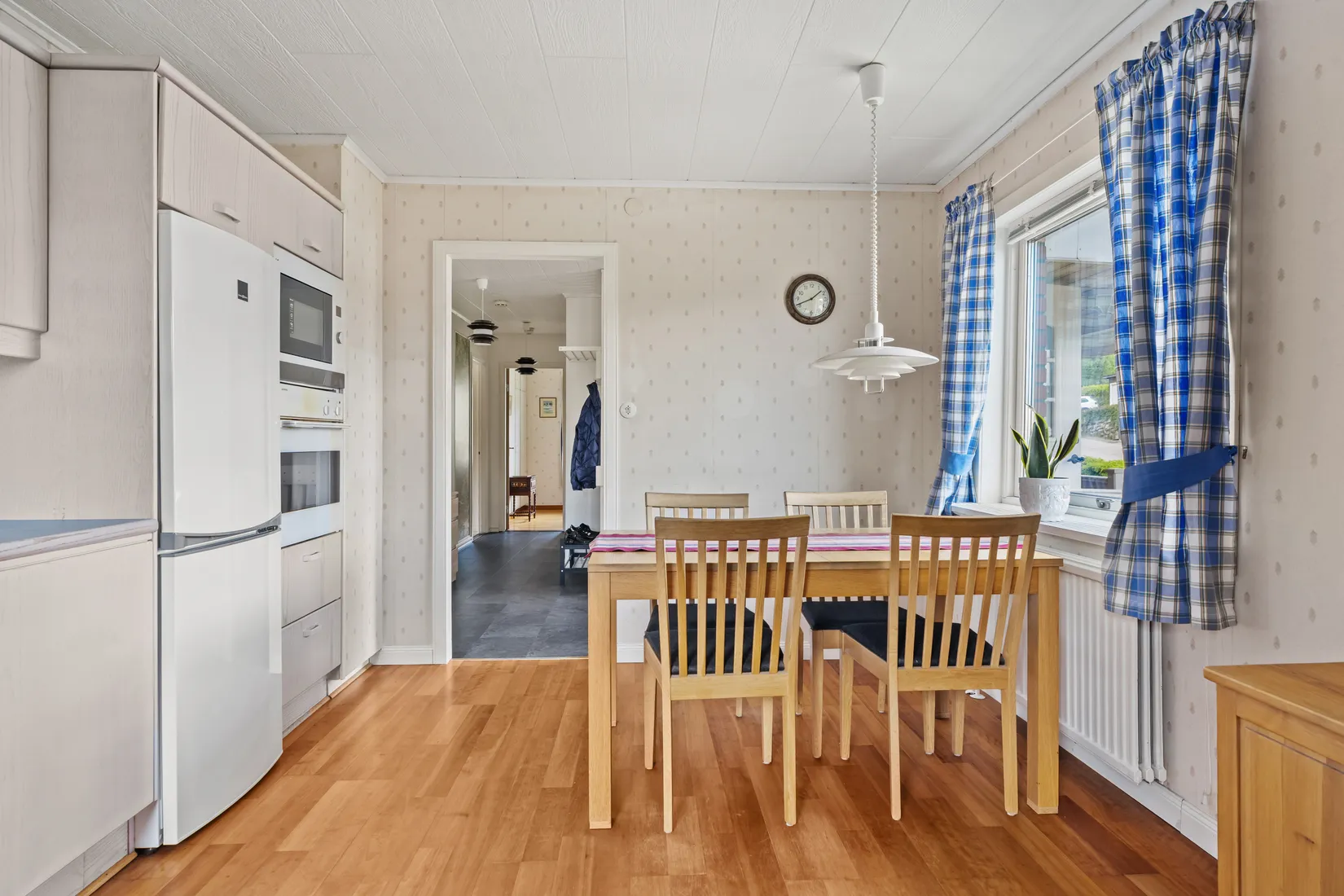Villa, Neptunvägen 27, Övre Bredsand, Sundsvall