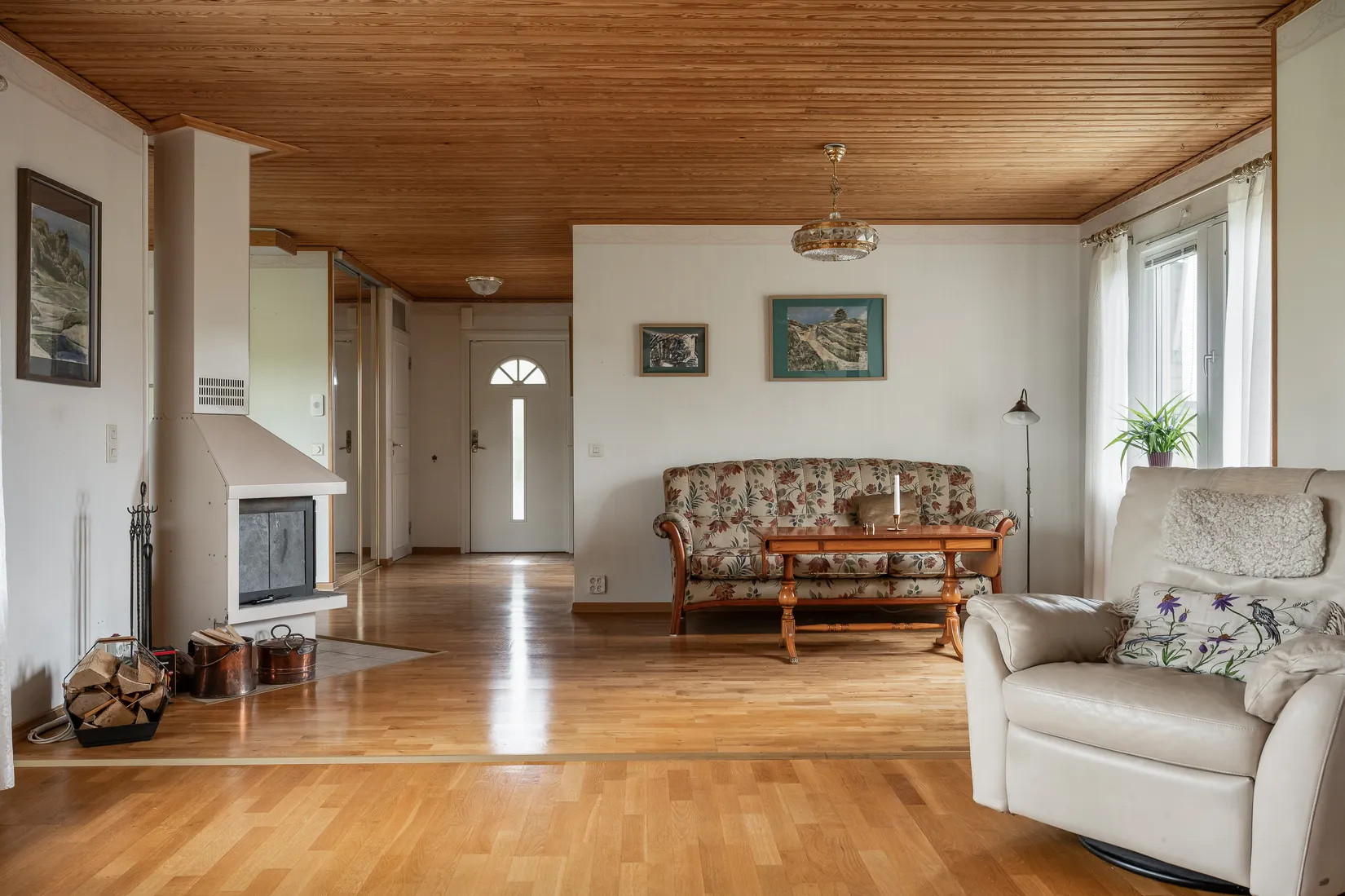 Villa, Junivägen 32, Danneborg, Växjö