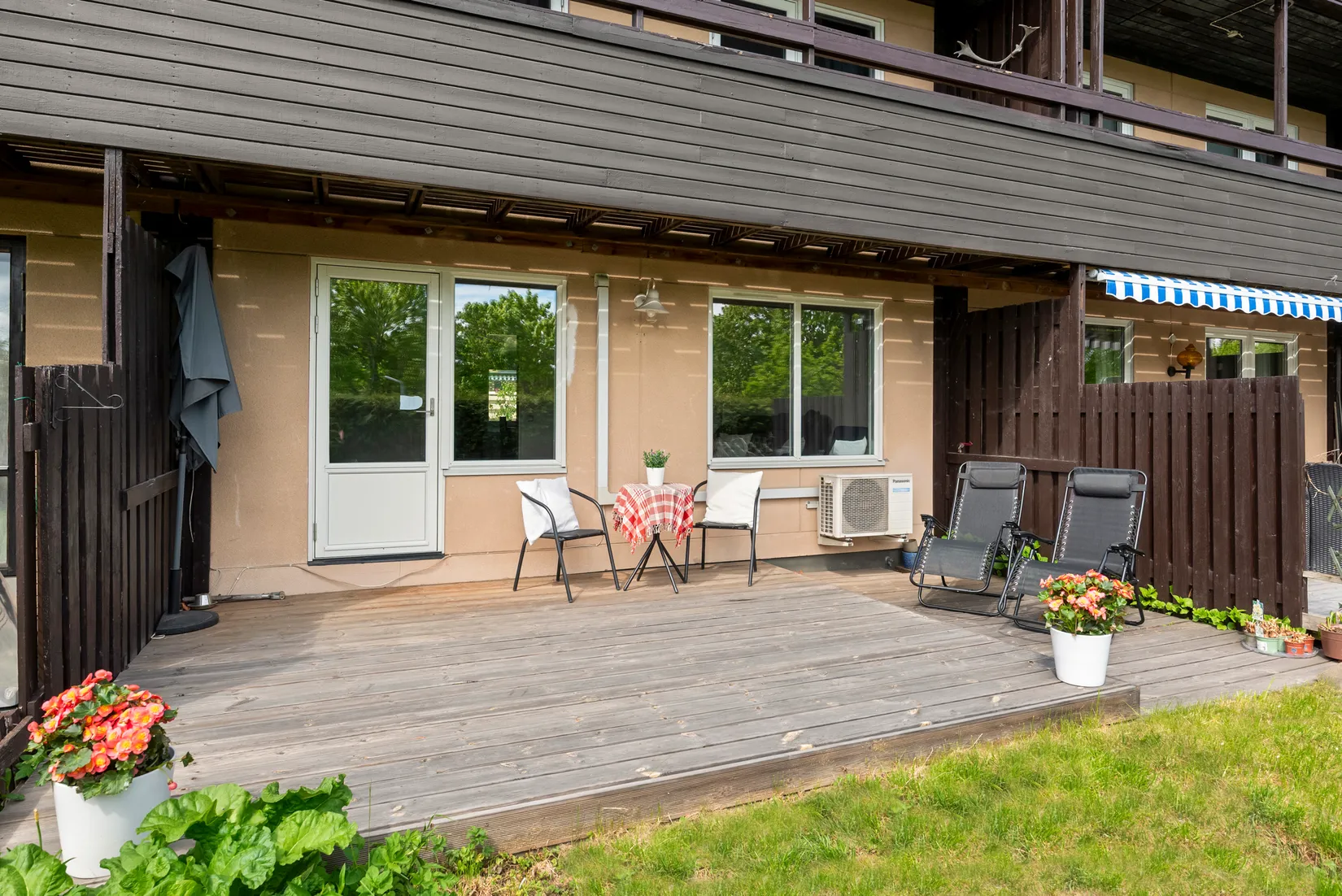 Villa, Radhus, Skattegårdsvägen 390, Vinsta, Stockholm