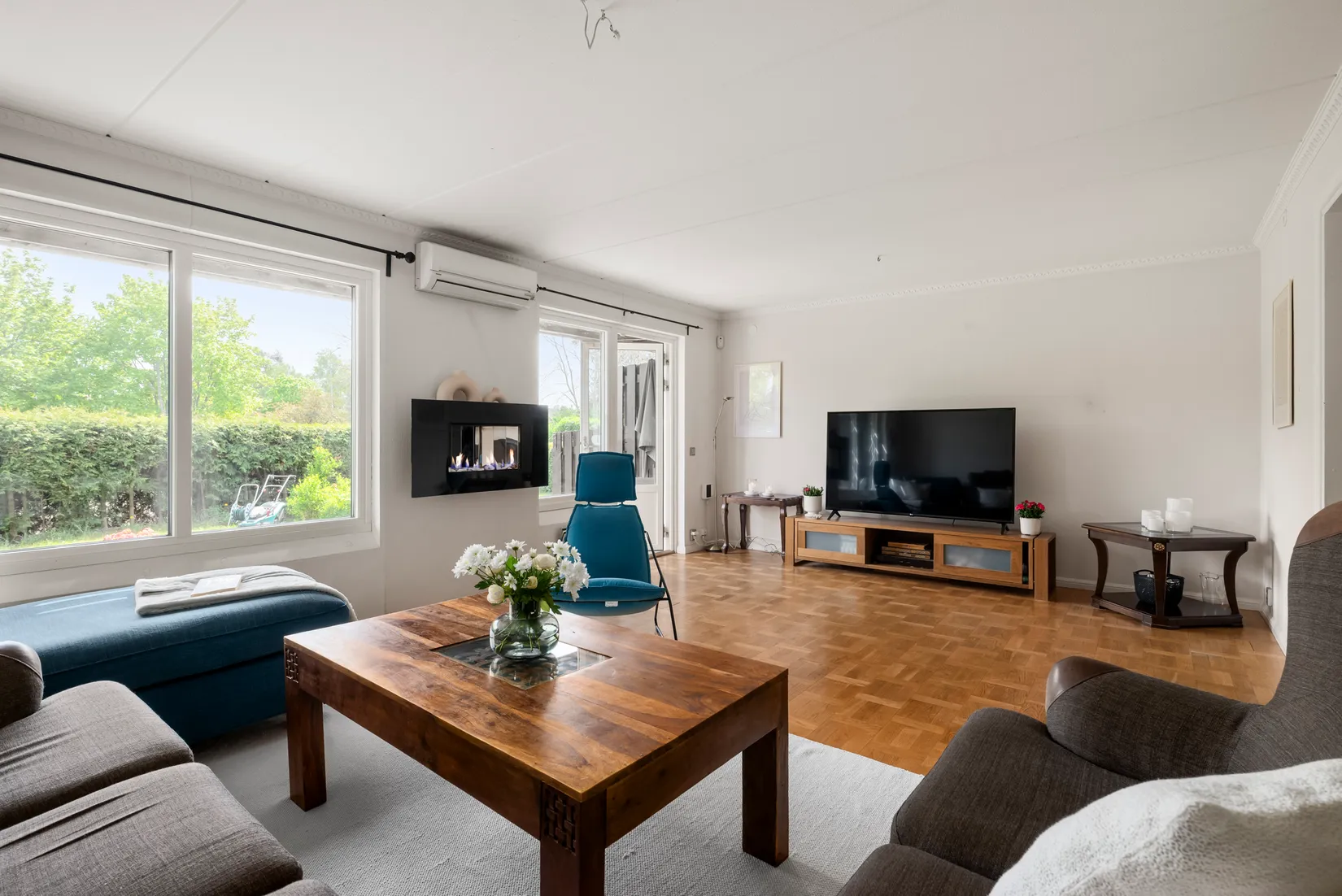 Villa, Radhus, Skattegårdsvägen 390, Vinsta, Stockholm