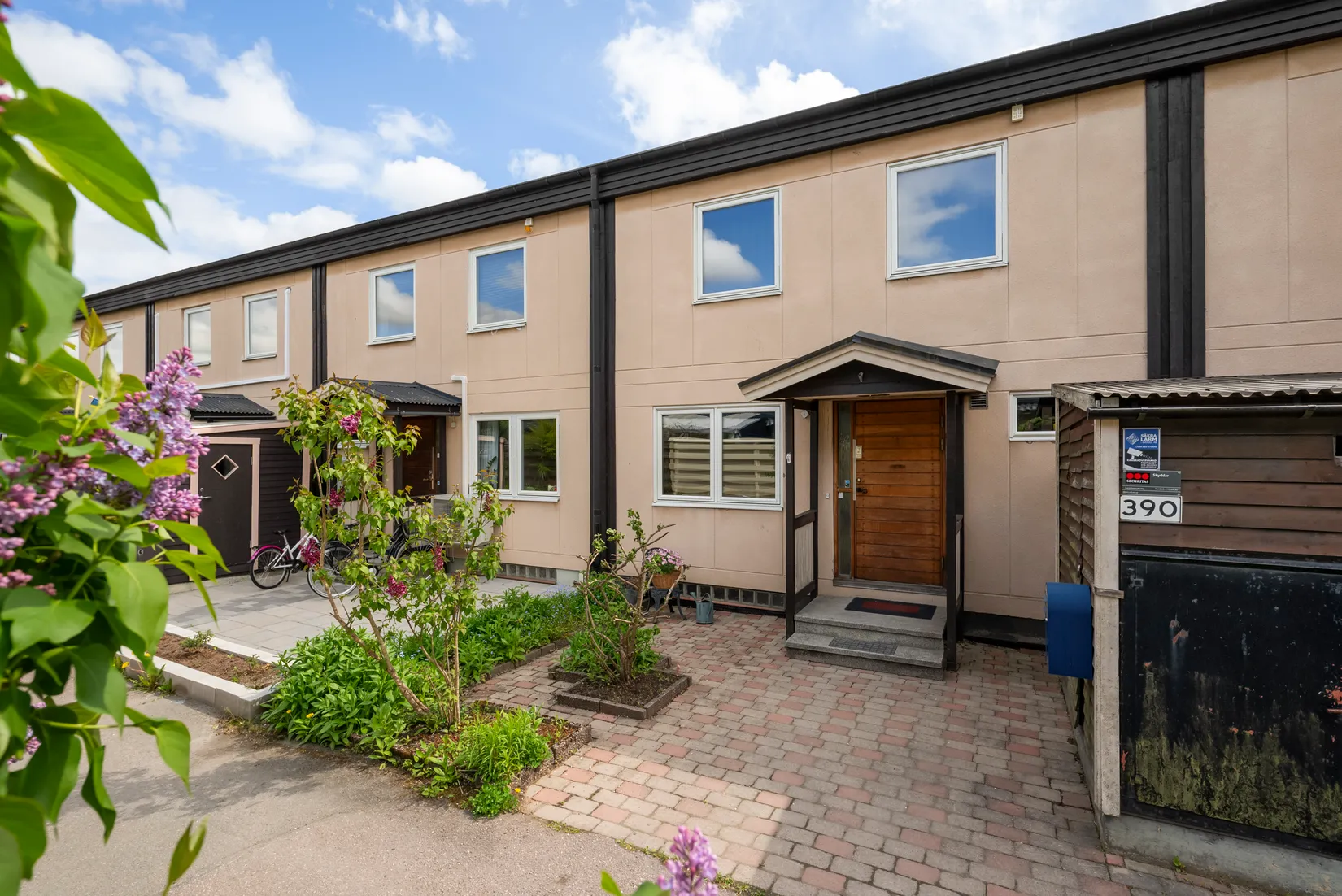 Villa, Radhus, Skattegårdsvägen 390, Vinsta, Stockholm