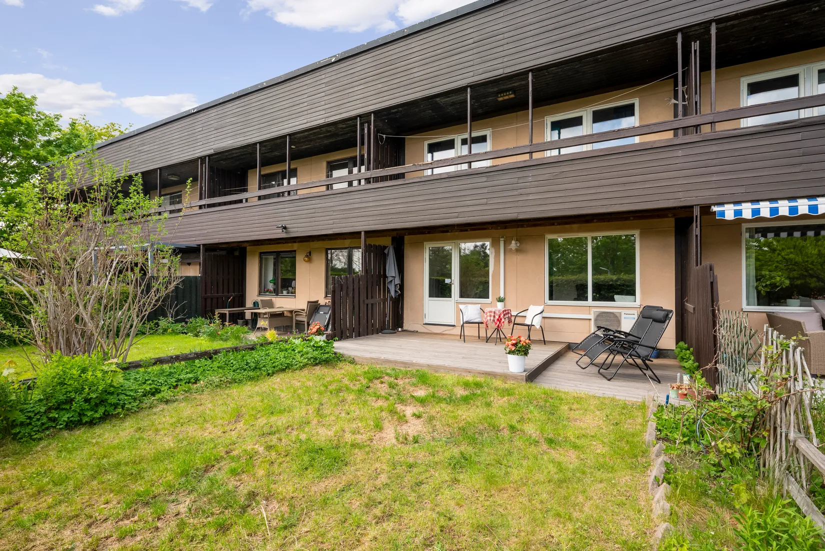 Villa, Radhus, Skattegårdsvägen 390, Vinsta, Stockholm