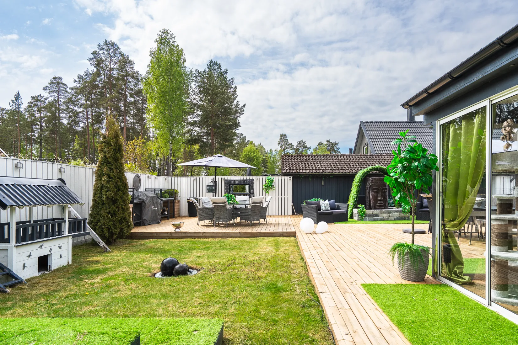 Villa, Durvägen 1, Surahammar