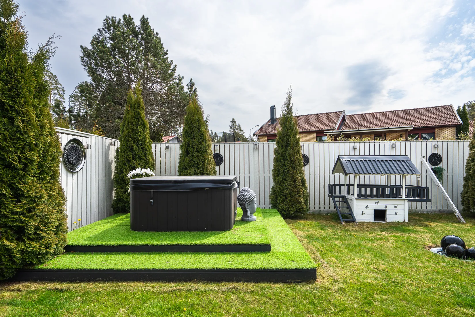 Villa, Durvägen 1, Surahammar