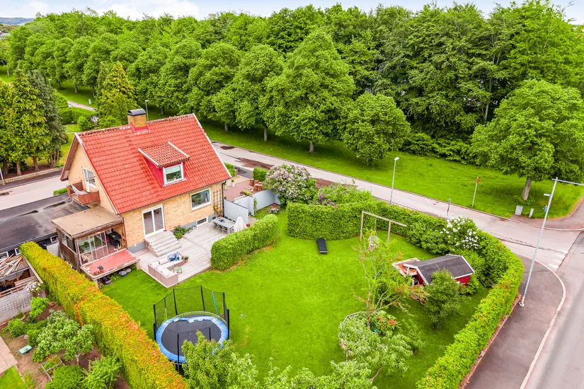 Villa, Östgötagatan 1, Adolfsfält, Ängelholm