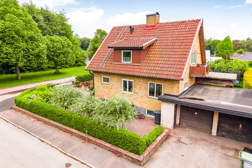 Villa, Östgötagatan 1, Adolfsfält, Ängelholm