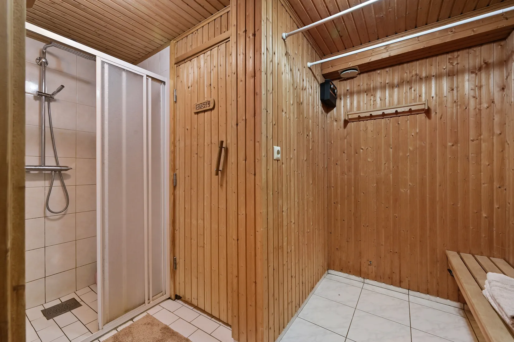 Villa, Hummelvretsvägen 1, Träkvista, Ekerö
