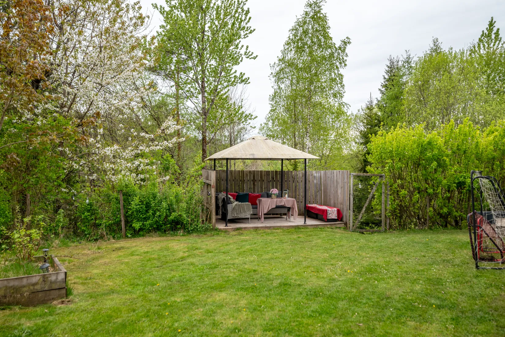 Radhus, Vasshallavägen 5A, Gånghester, Borås