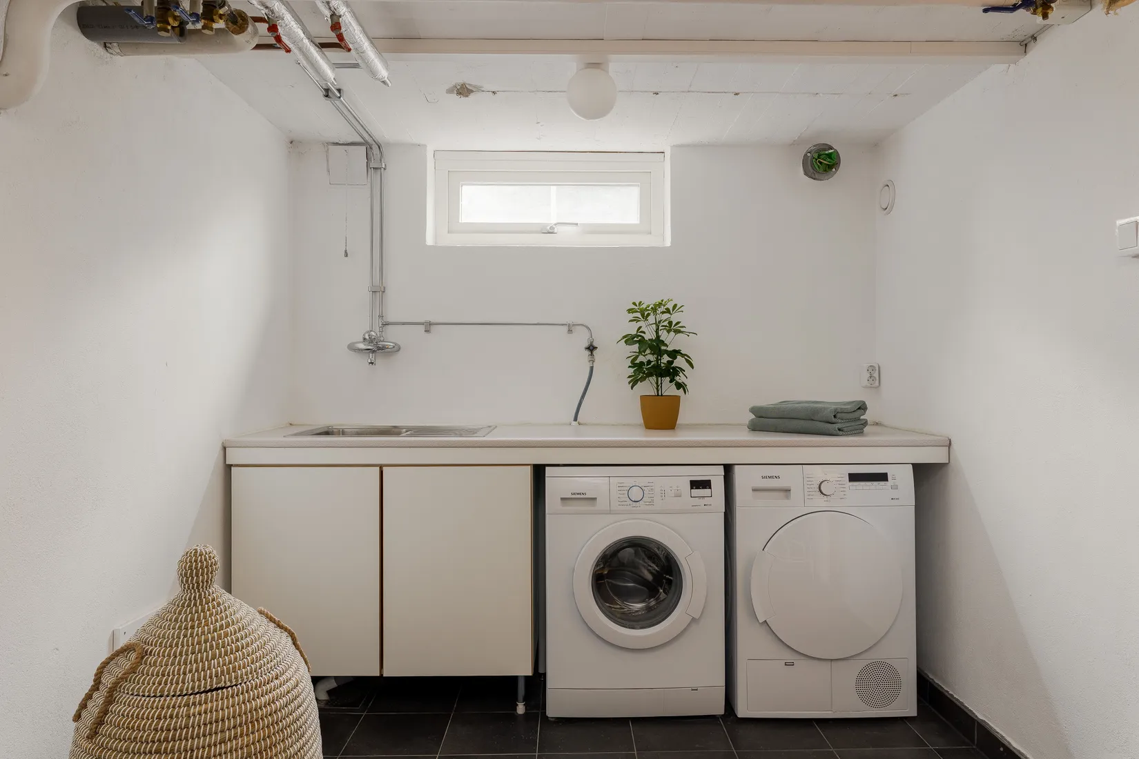 Villa, Radhus, Kristina Nilssons väg 22, Norr/Centrum, Växjö
