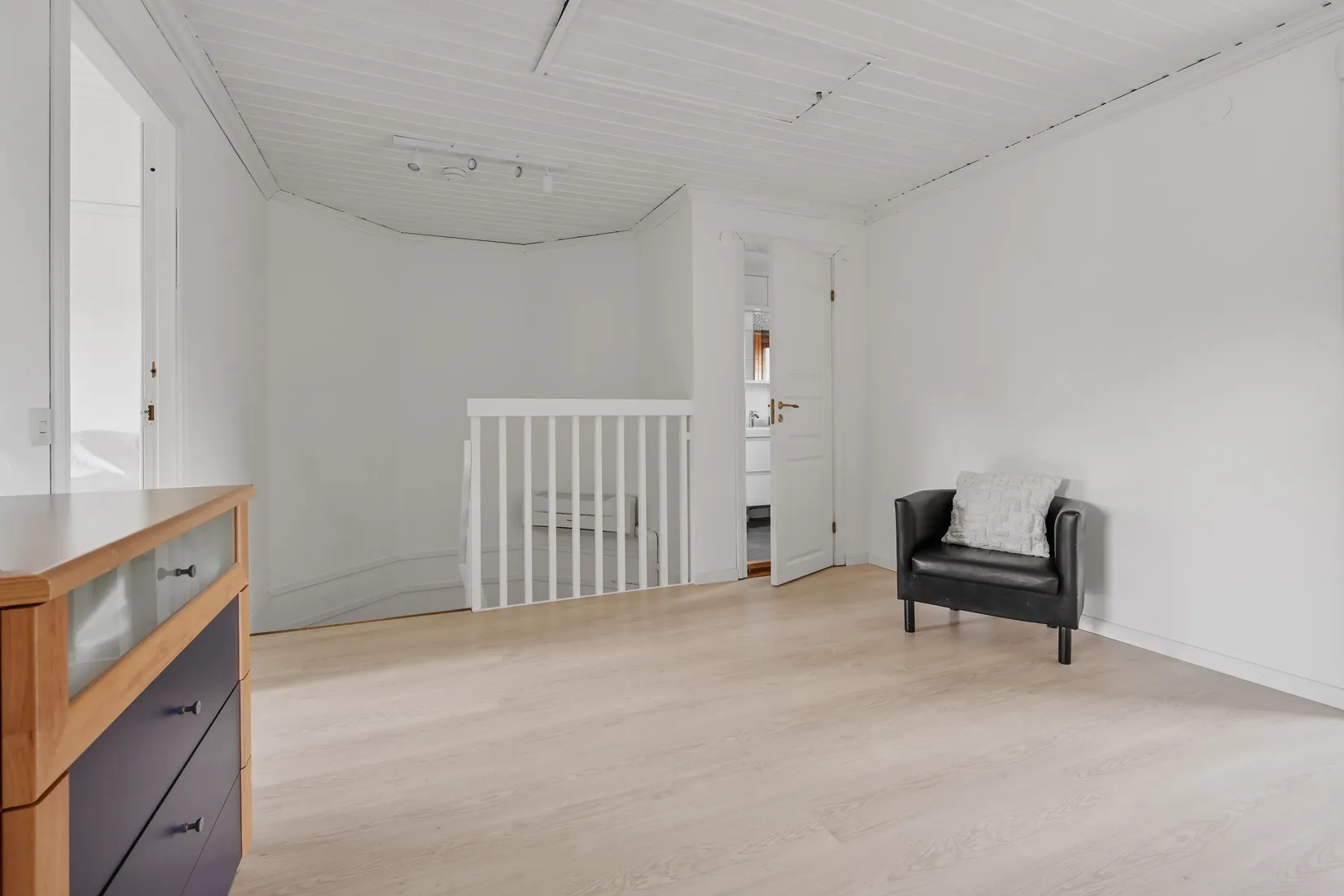 Villa, Radhus, Tjurgränd 15, Viksjö, Järfälla