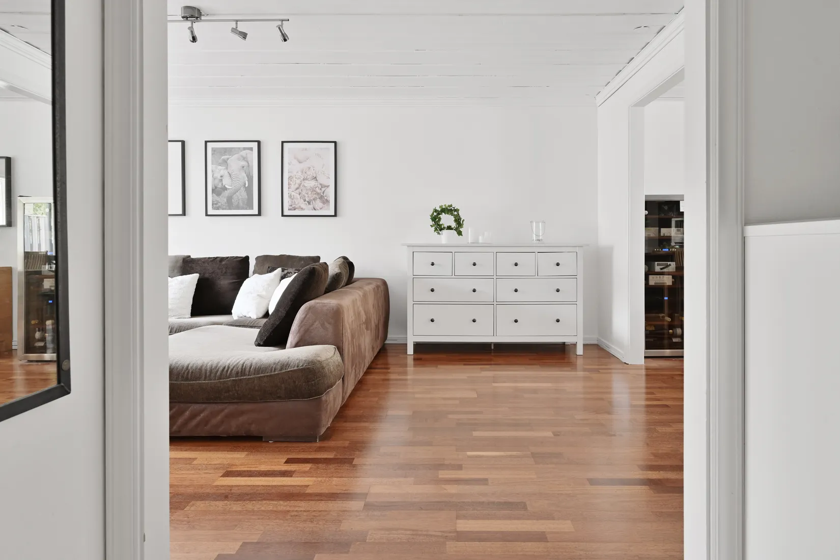 Villa, Radhus, Tjurgränd 15, Viksjö, Järfälla